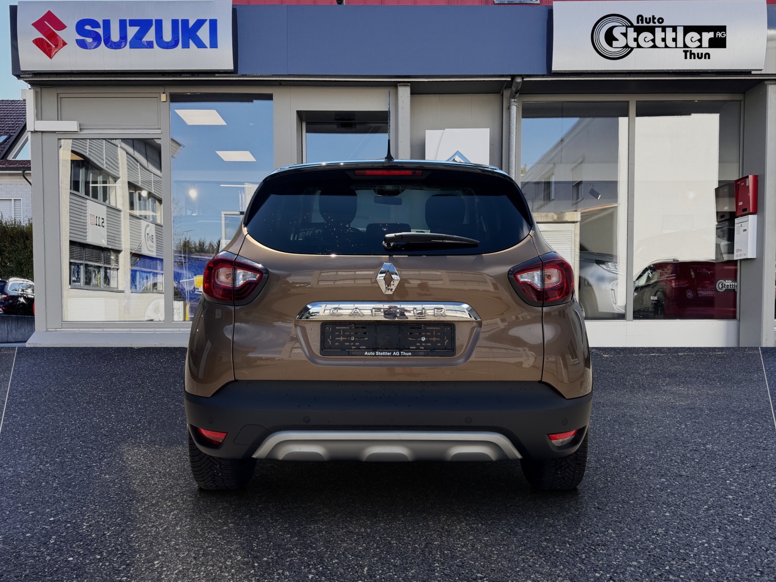 RENAULT Captur 1.2 T 16V Intens-image-4