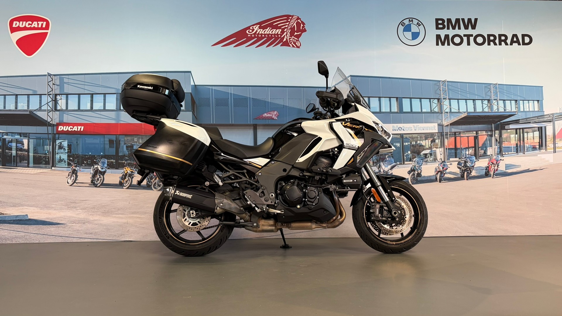 KAWASAKI Versys 1100 SE Grand Tourer