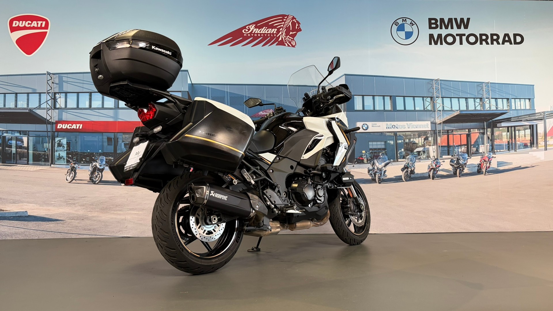KAWASAKI Versys 1100 SE Grand Tourer-showroom-element-3