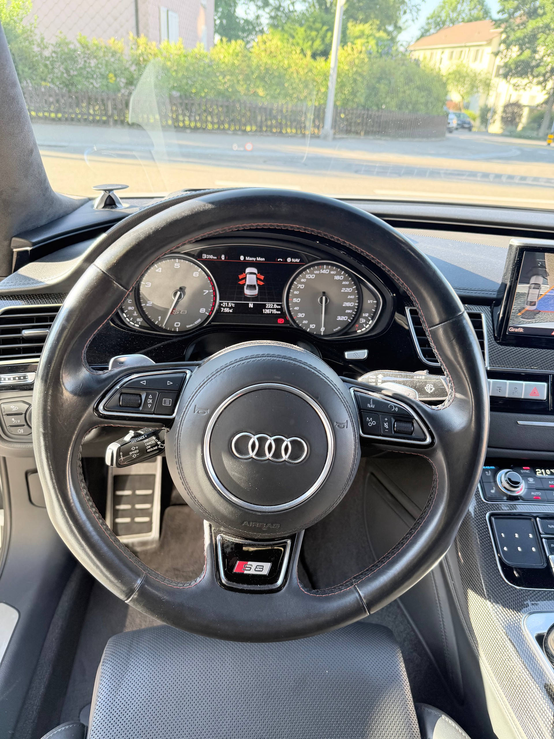 AUDI S8 4.0 V8 TFSI quattro T-Tronic-image-16