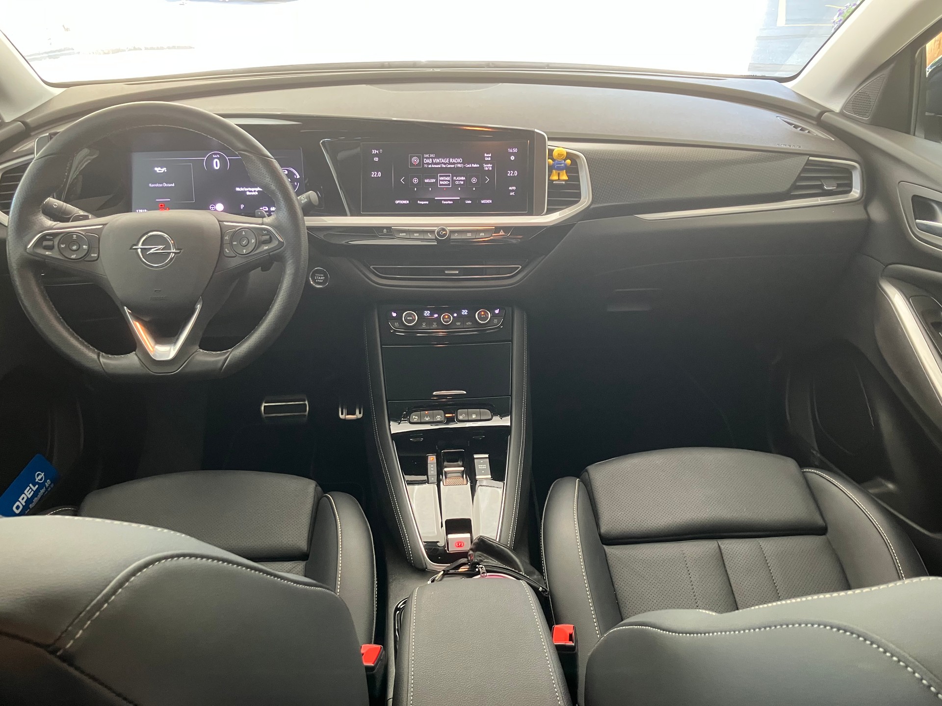 OPEL Grandland 1.6 Hybrid4 GSe Automatik-image-6