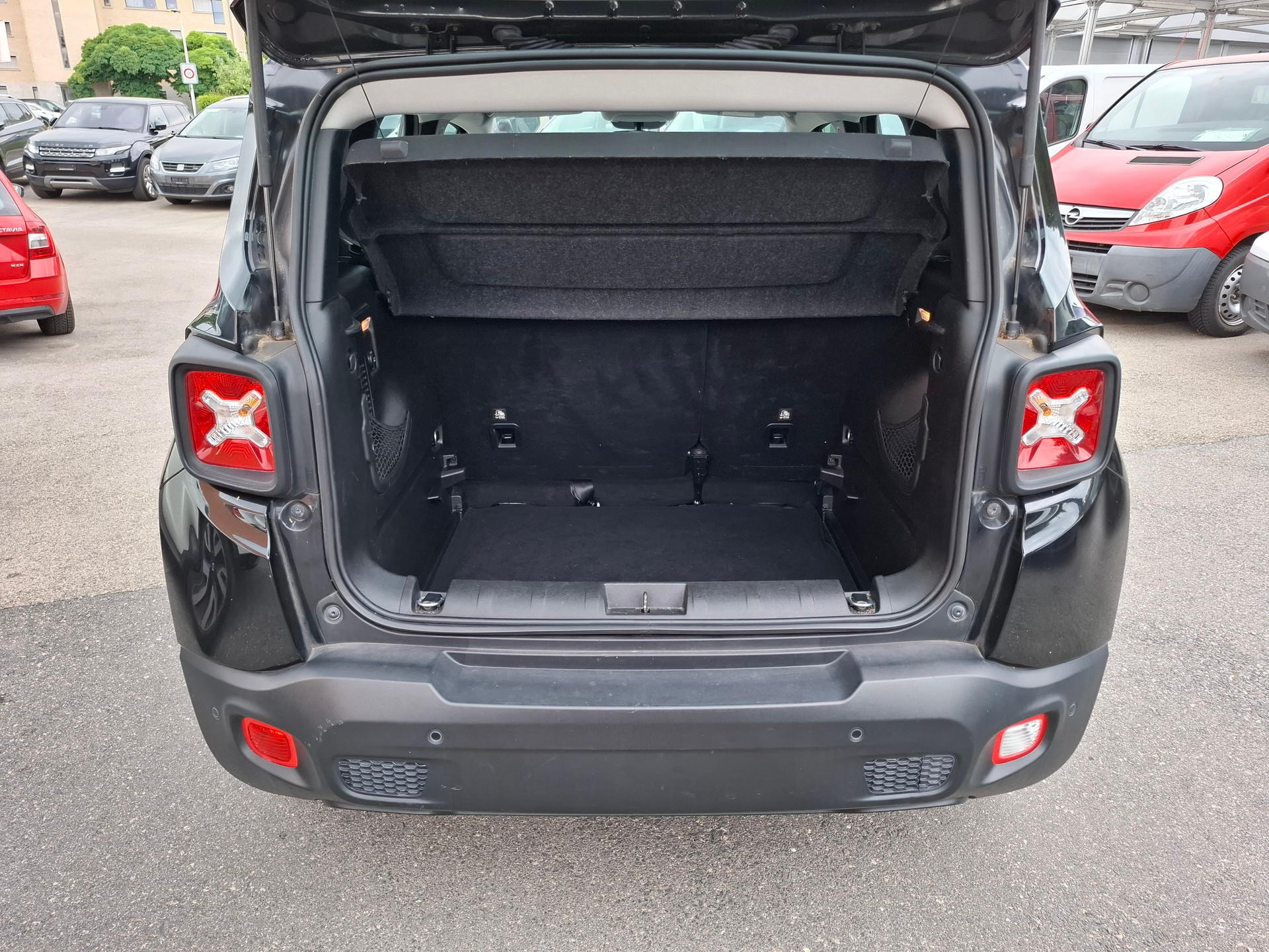 JEEP Renegade 1.4 Turbo Longitude-image-11