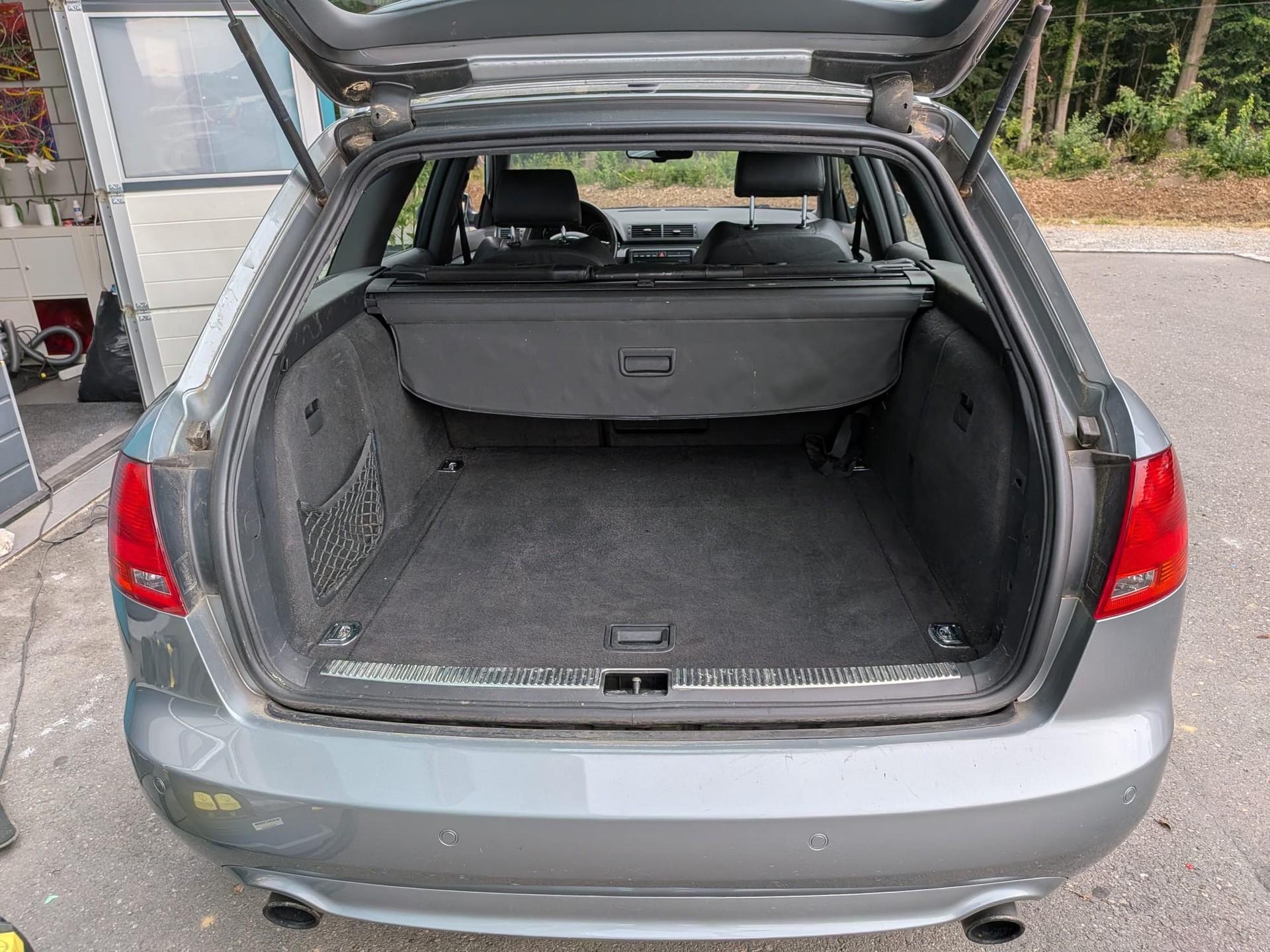AUDI A4 Avant 2.0 Turbo FSI quattro-image-11