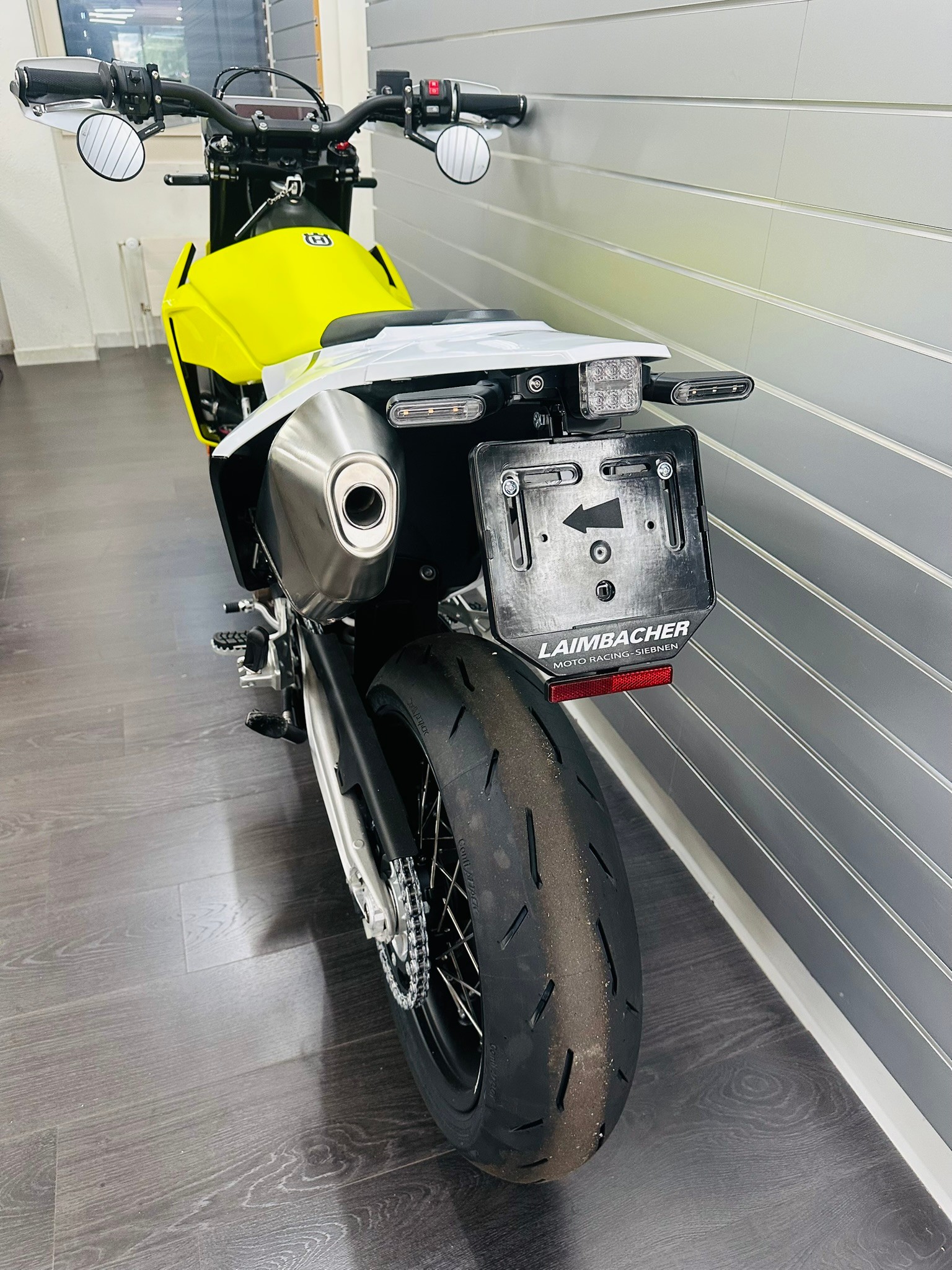 HUSQVARNA 701 Supermoto (35kW)-image-6