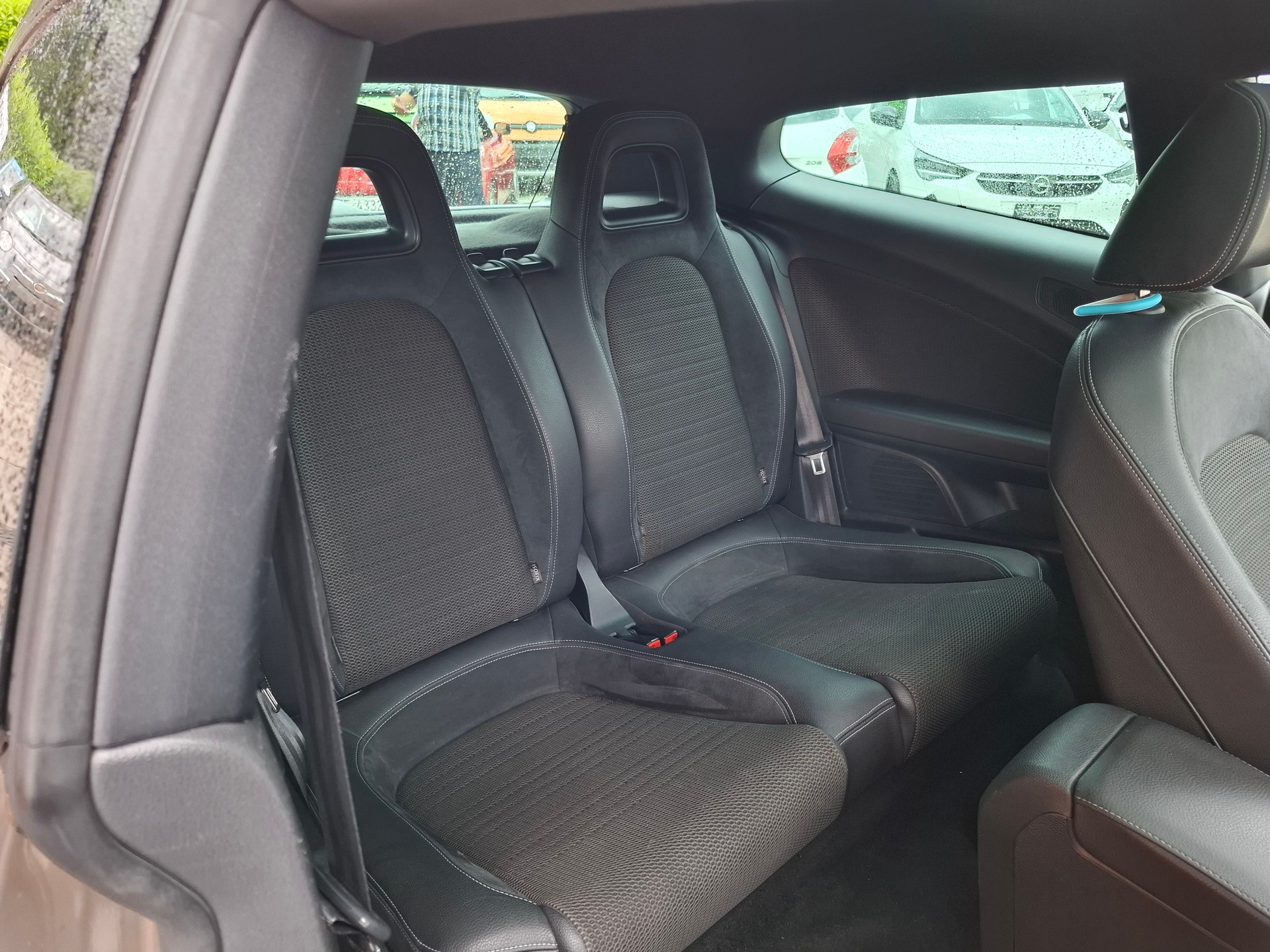 VW Scirocco 2.0 TSI BMT-image-8
