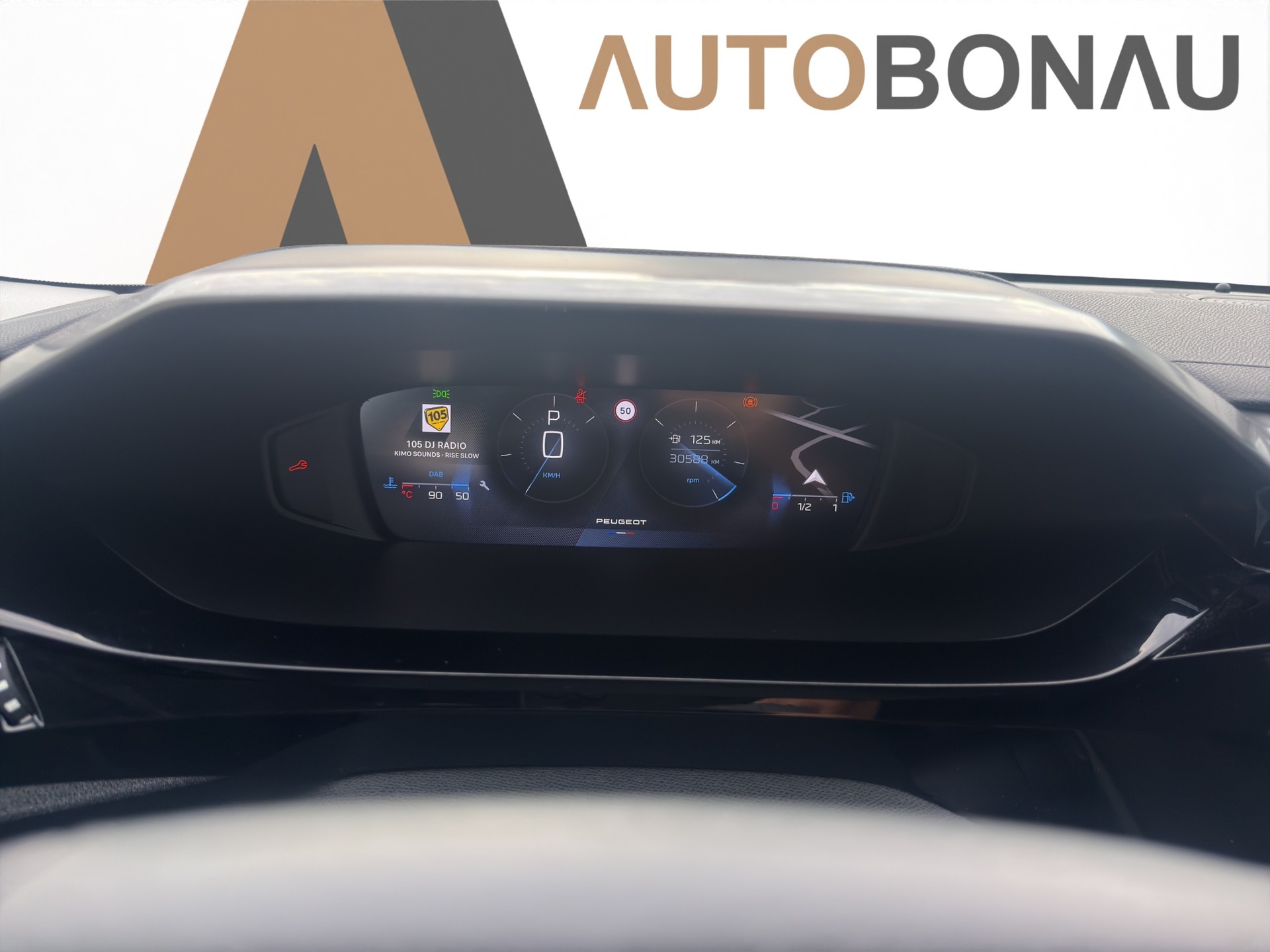 PEUGEOT 308 SW 1.2 PureTech Allure-image-18