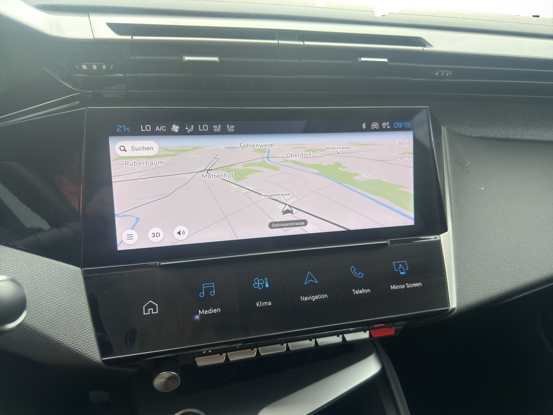 PEUGEOT 308 SW 1.2 PureTech Allure-image-21