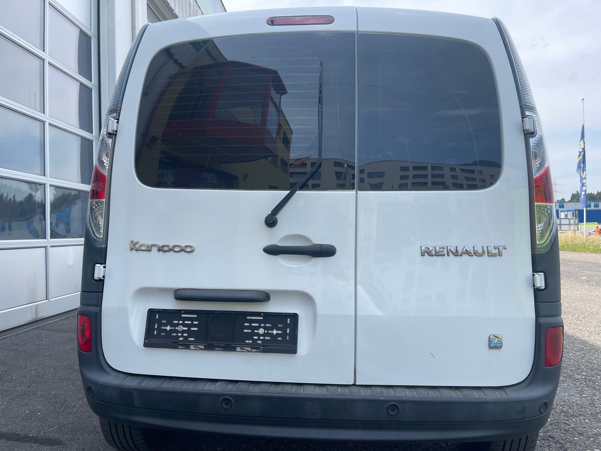 RENAULT Kangoo Z.E.-image-7