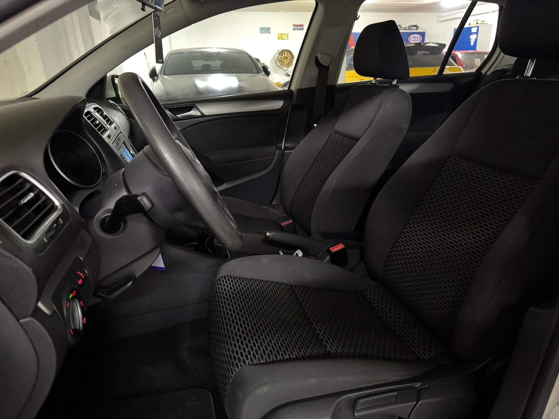 VW Golf 1.6 TDI BlueMotion Trendline-image-9