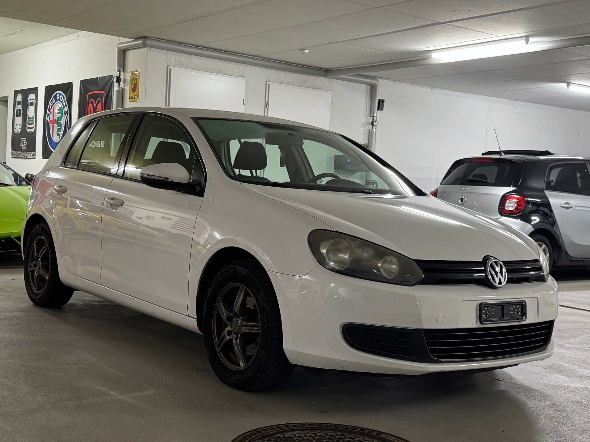 VW Golf 1.6 TDI BlueMotion Trendline-image-2