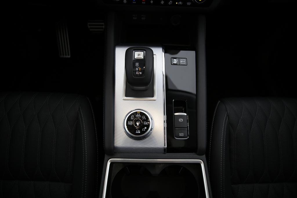 MITSUBISHI Outlander 2.4 PHEV Instyle 4x4-image-8