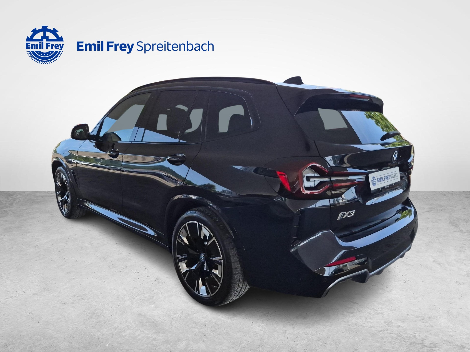 BMW iX3 E-Motor / ab 3,99% Leasing bei Abschluss einer Protect Autoversicherung-image-3
