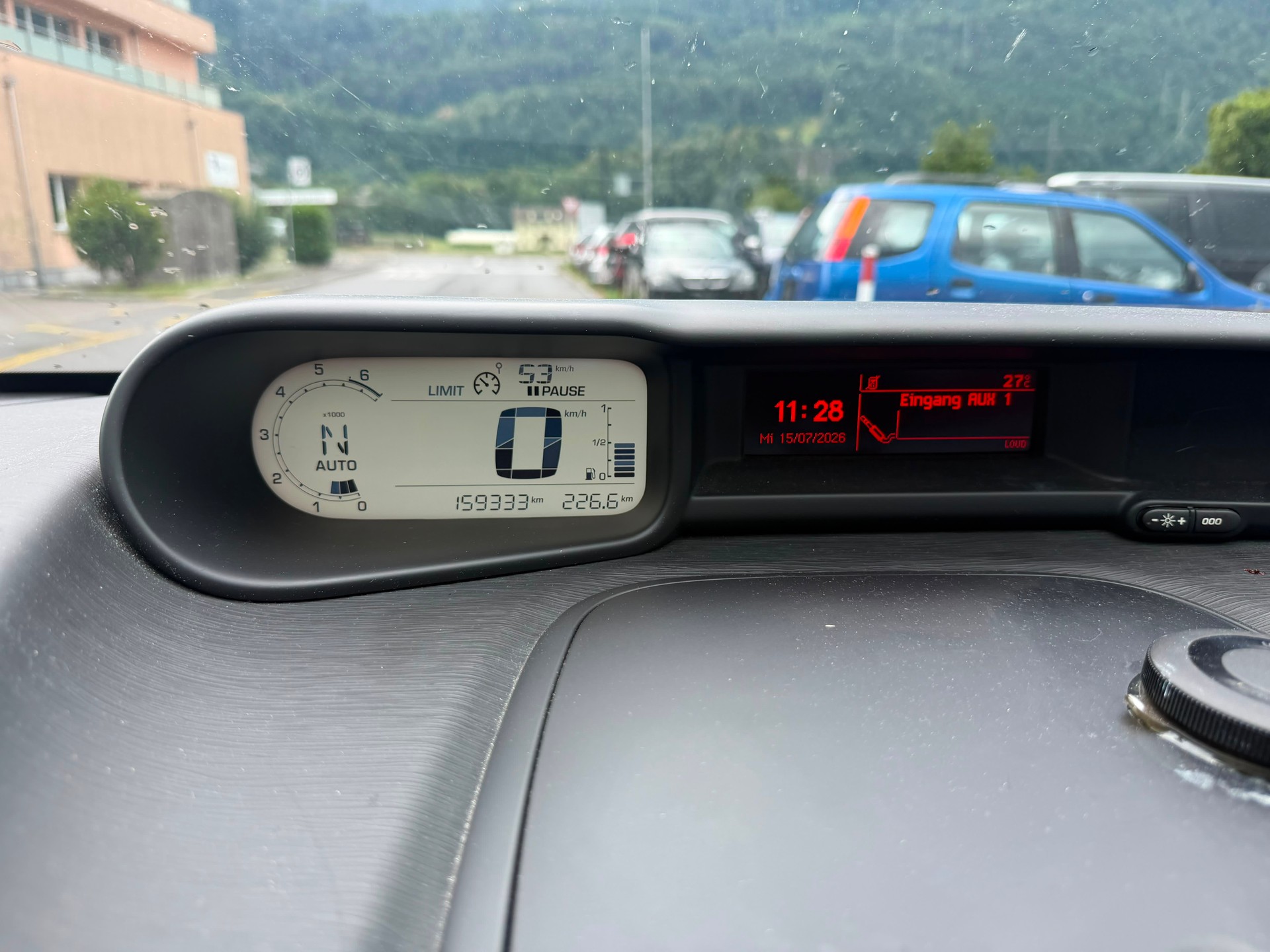 CITROEN C3 Picasso 1.6i 16V Exclusive EGS6-image-10
