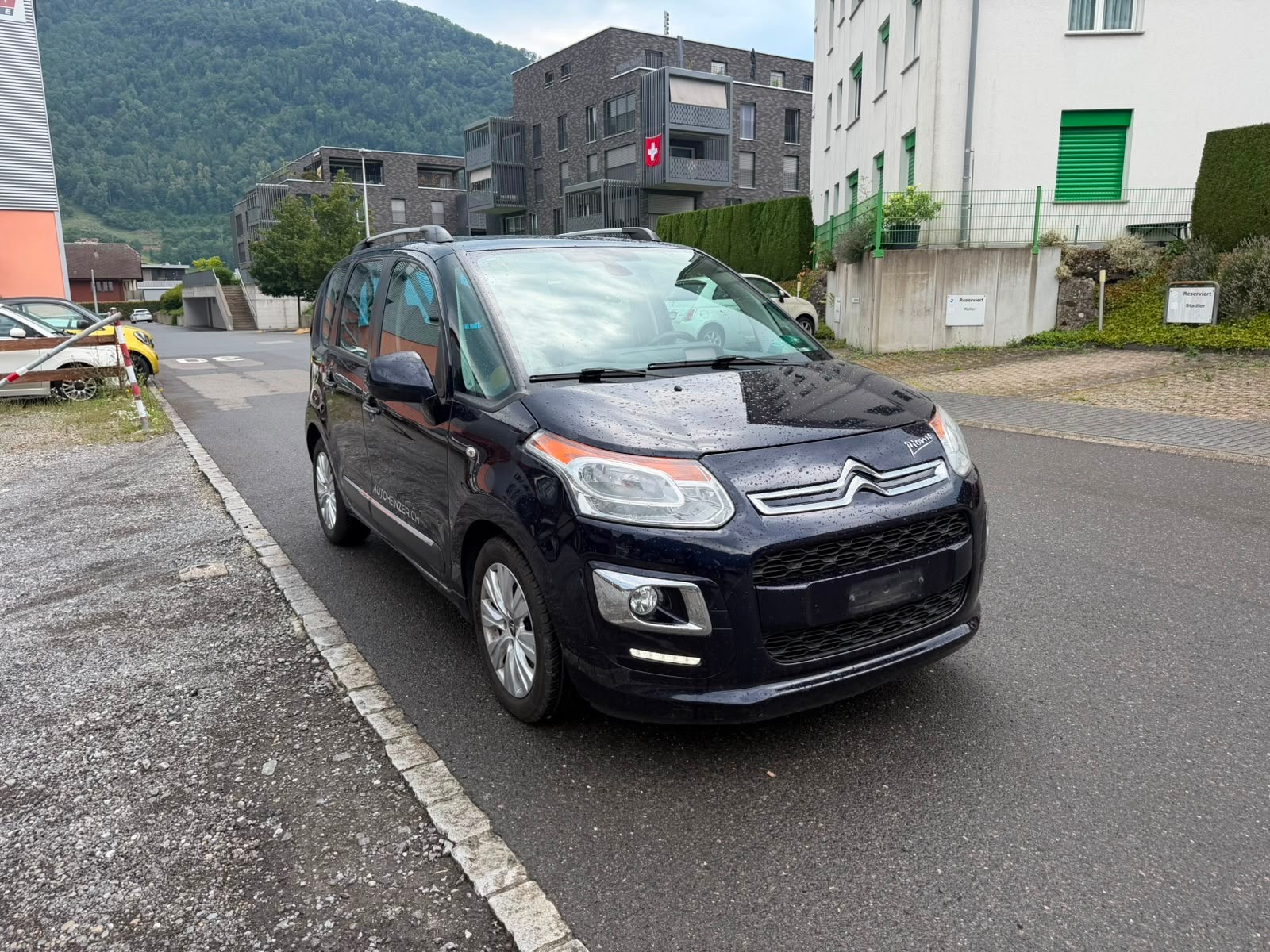 CITROEN C3 Picasso 1.6i 16V Exclusive EGS6-image-0