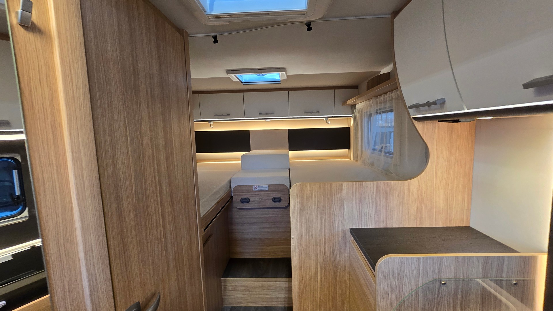 SUNLIGHT T 67 S "Adventure Edition" / Citroen Jumper 2.2BlueHdi 140PS-image-11