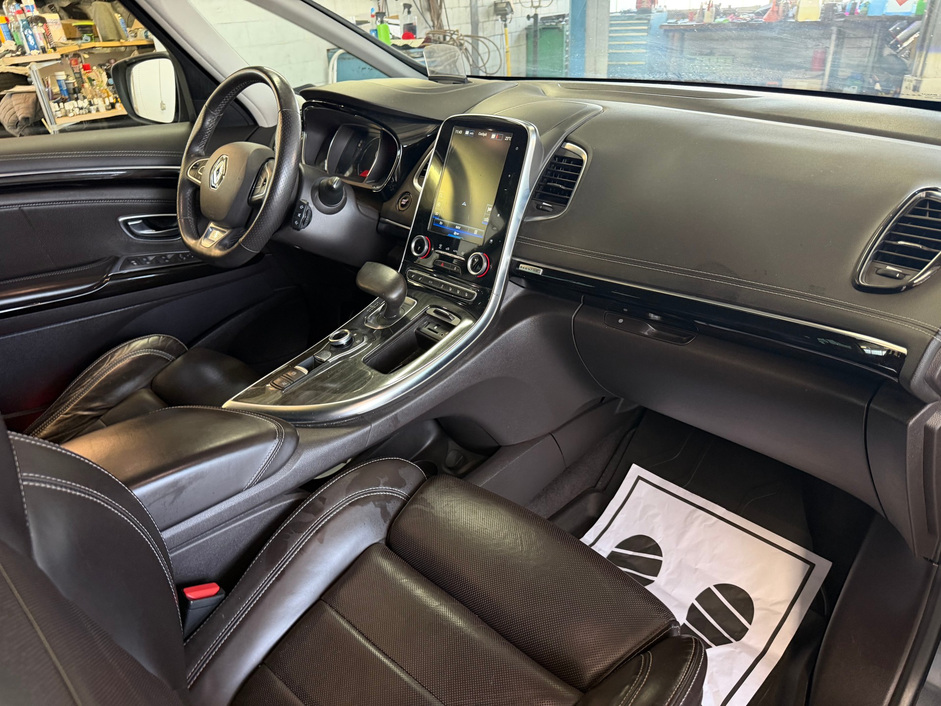 RENAULT Espace 1.8 TCe Initiale EDC | CH-Auto | 7-Plätzer | Frisch MFK | AHK 2t.-image-9