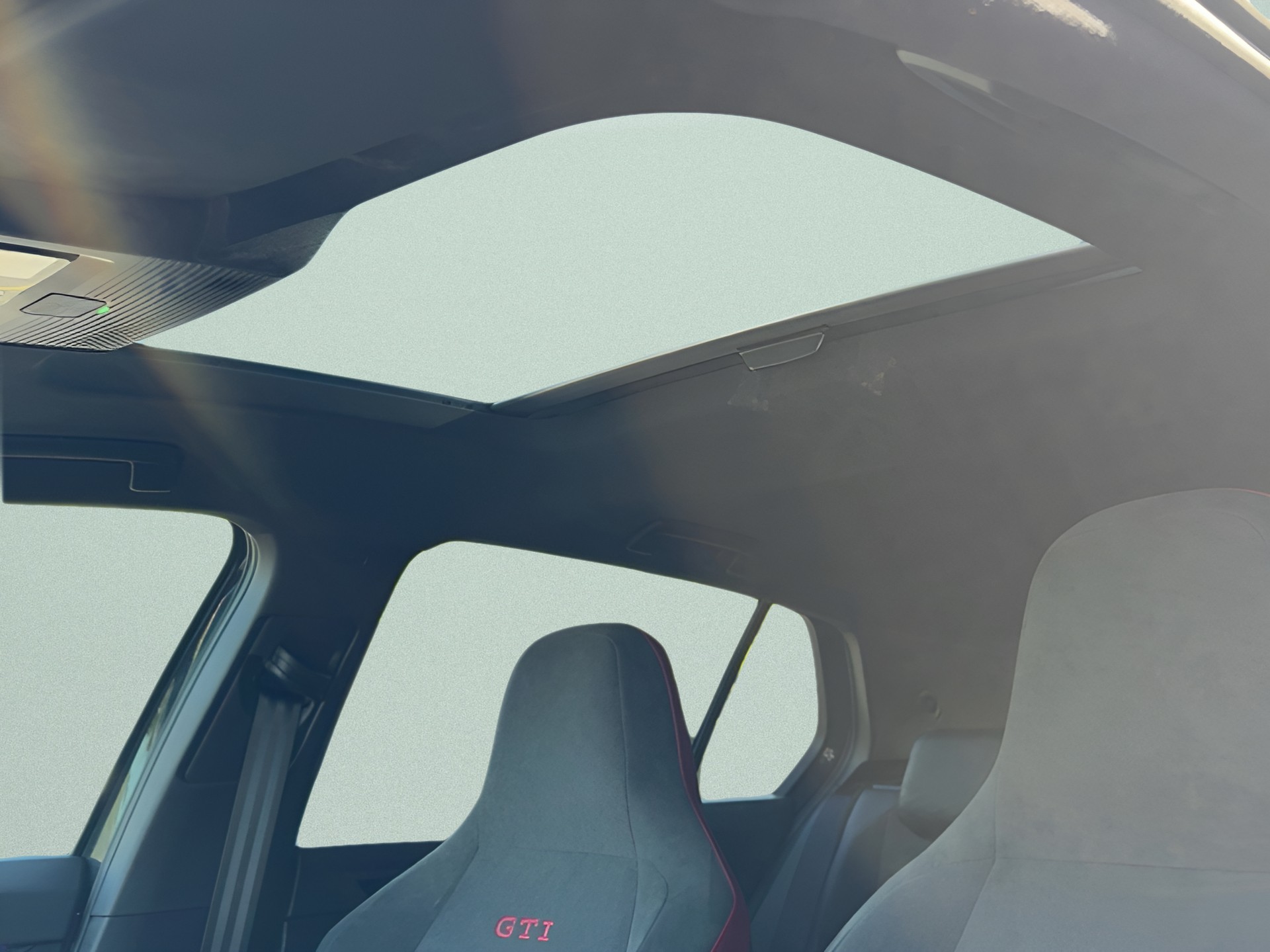 VW Golf 2.0 TSI GTI Clubsport DSG-image-10
