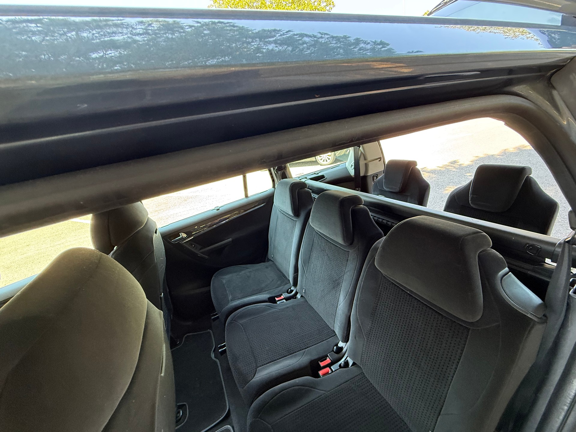 CITROEN Grand C4 Picasso 2.0 HDI Dynamique BMP6-image-6