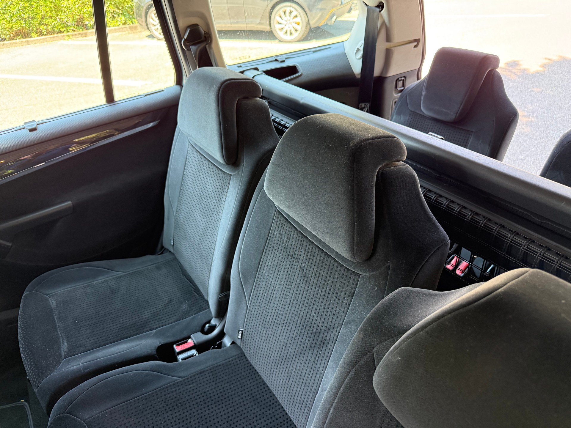 CITROEN Grand C4 Picasso 2.0 HDI Dynamique BMP6-image-5