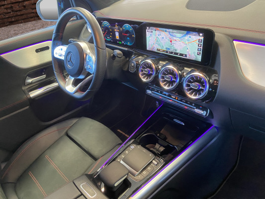 MERCEDES-BENZ EQA 250 AMG Line AMG Line-image-13