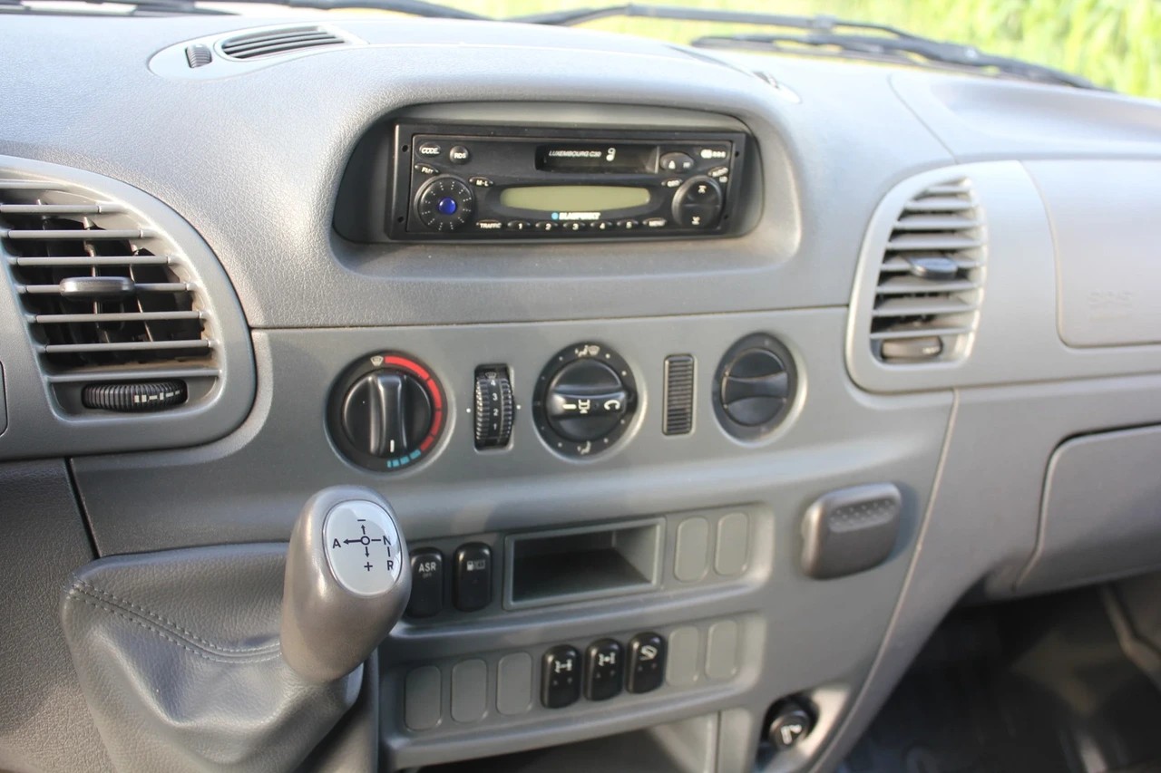 MERCEDES-BENZ Sprinter 413 CDI Duo 4x4 Kasten mit Hebebühne-image-9