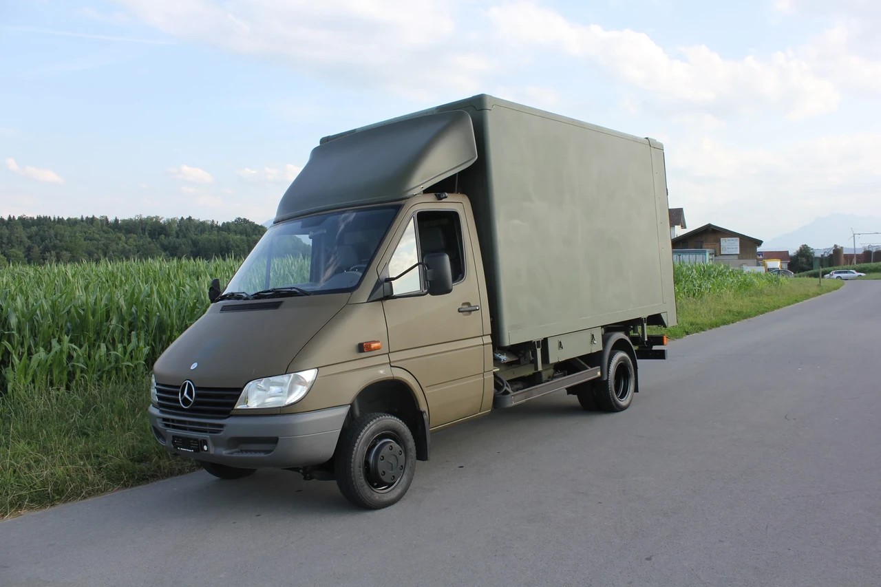MERCEDES-BENZ Sprinter 413 CDI Duo 4x4 Kasten mit Hebebühne-image-0