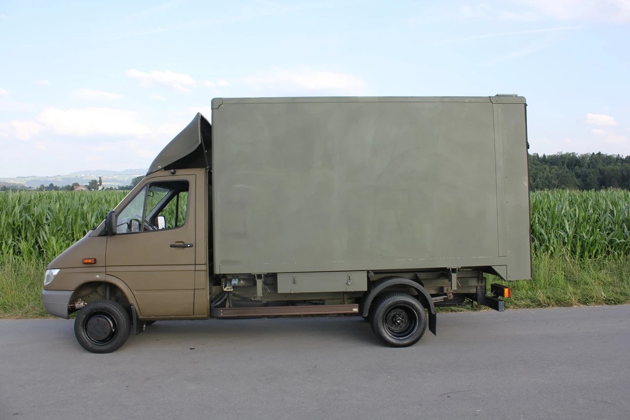 MERCEDES-BENZ Sprinter 413 CDI Duo 4x4 Kasten mit Hebebühne-image-4