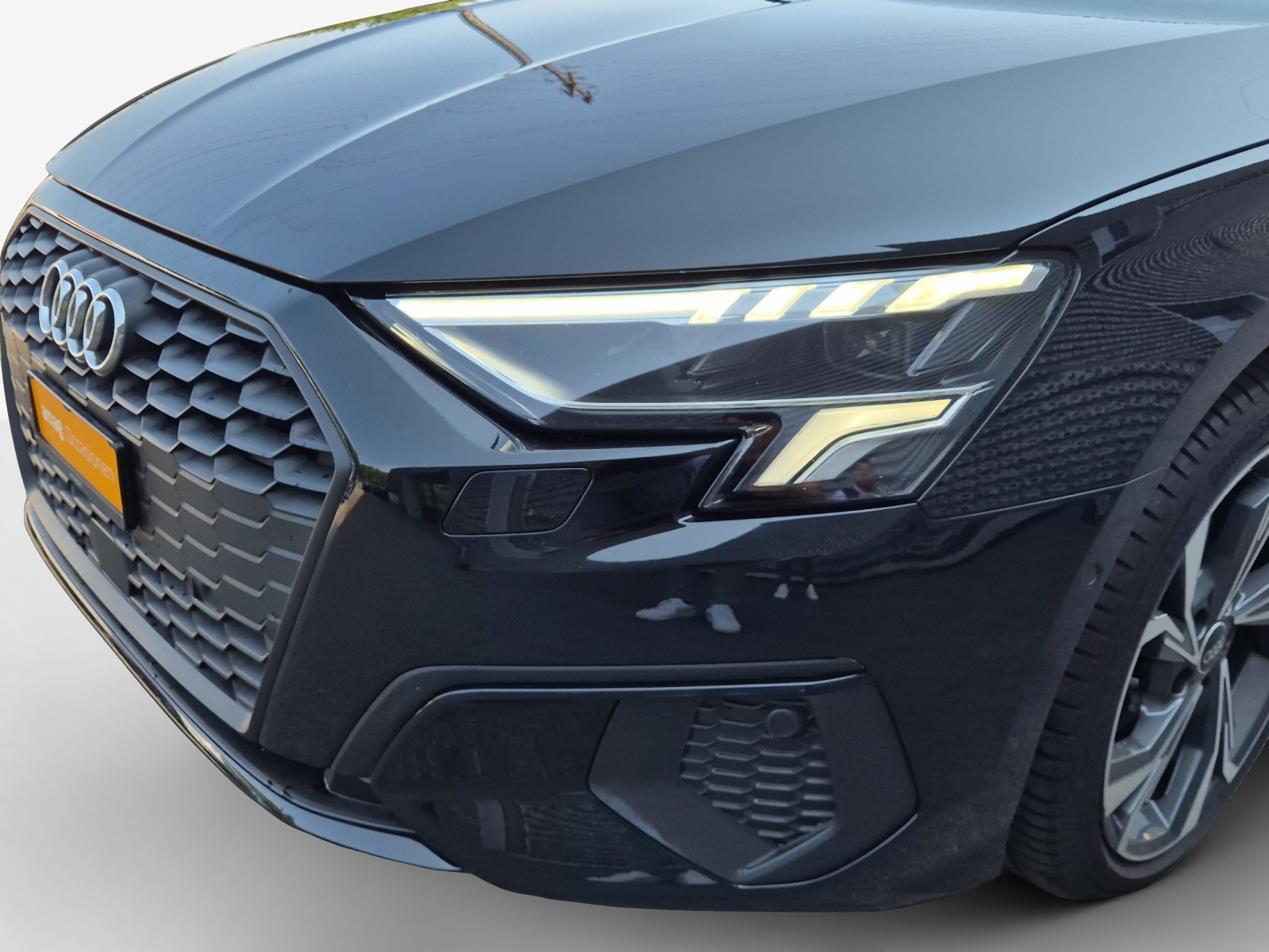 AUDI A3 Sportback 35 TFSI Attraction-image-14