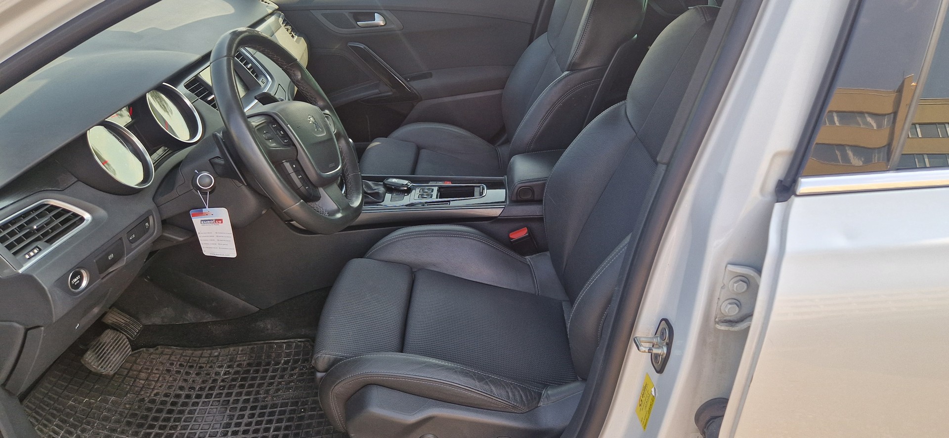 PEUGEOT 508 SW 1.6 THP Allure Automatic-image-5