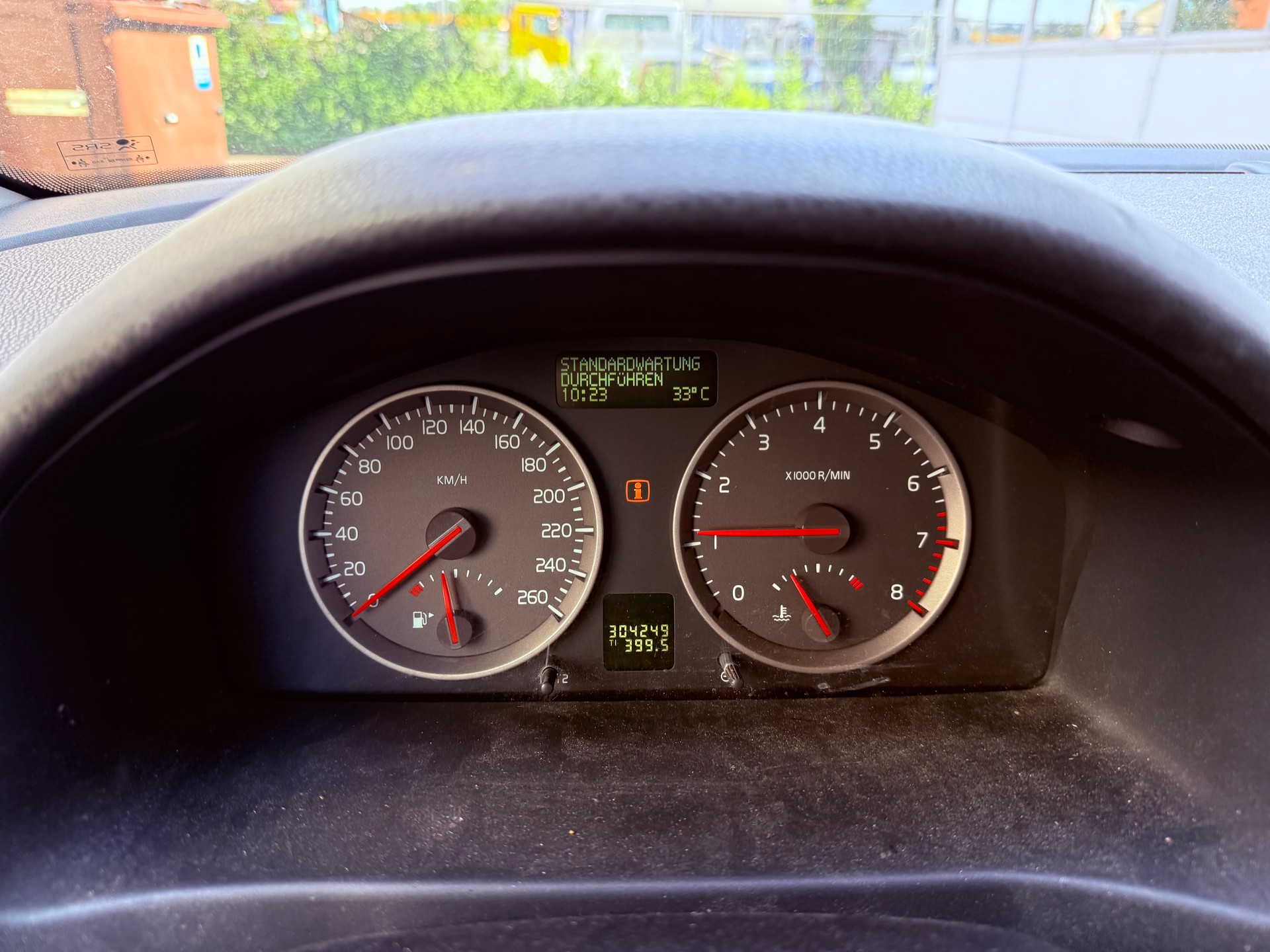 VOLVO C30 2.0 Momentum-image-11