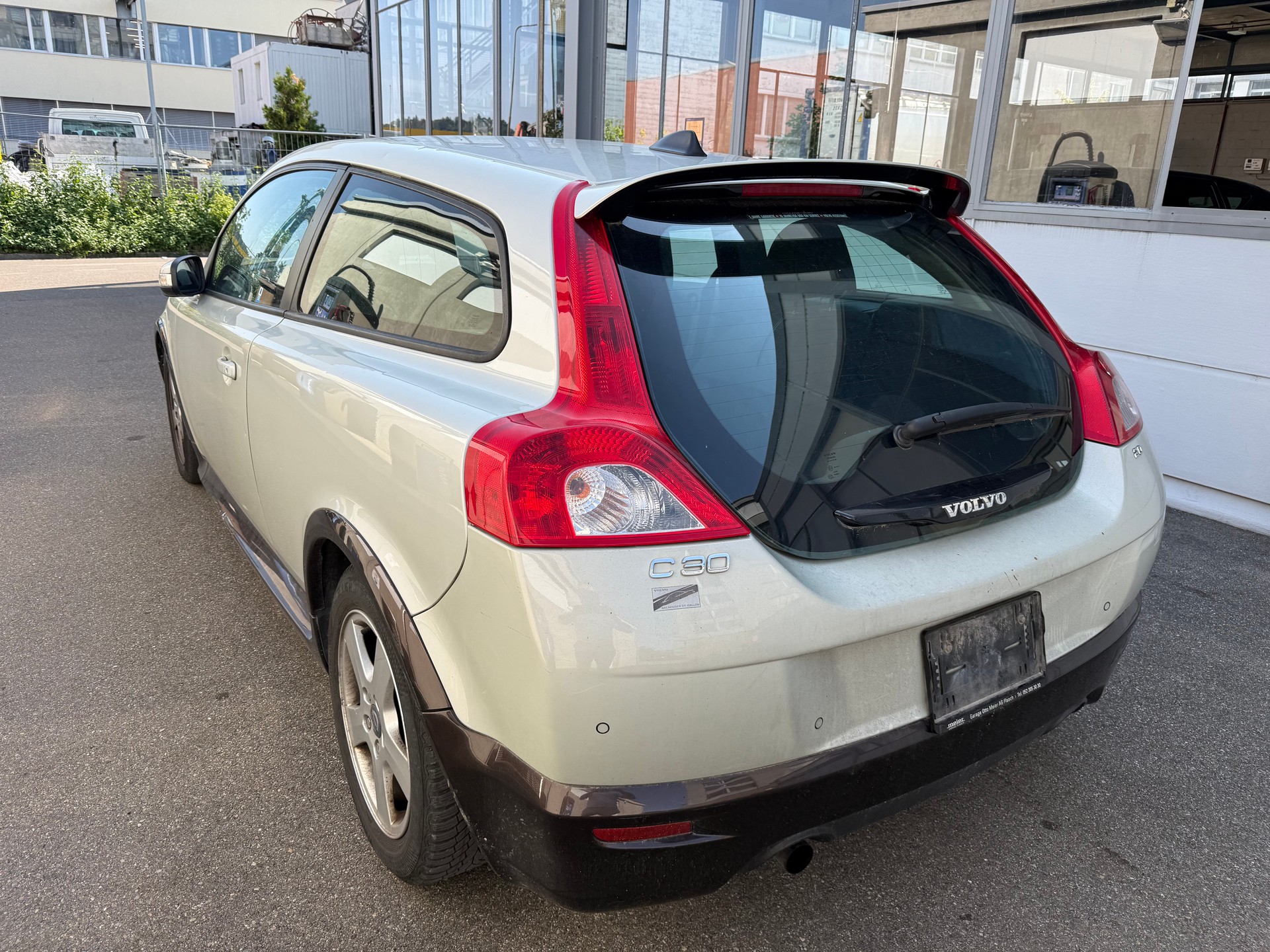 VOLVO C30 2.0 Momentum-image-5