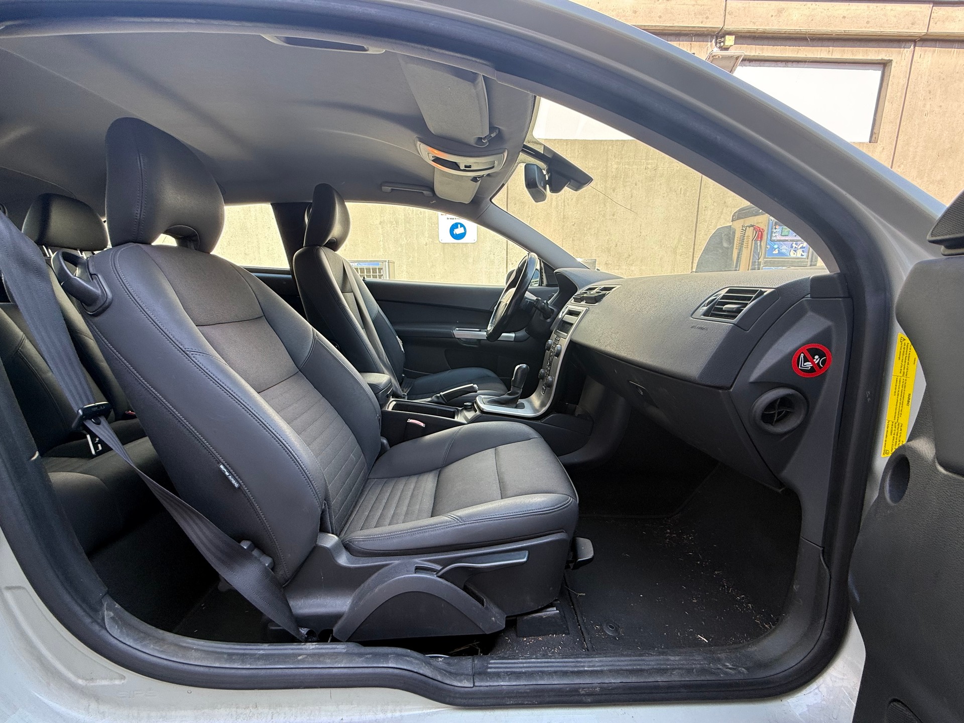 VOLVO C30 2.0 Momentum-image-14