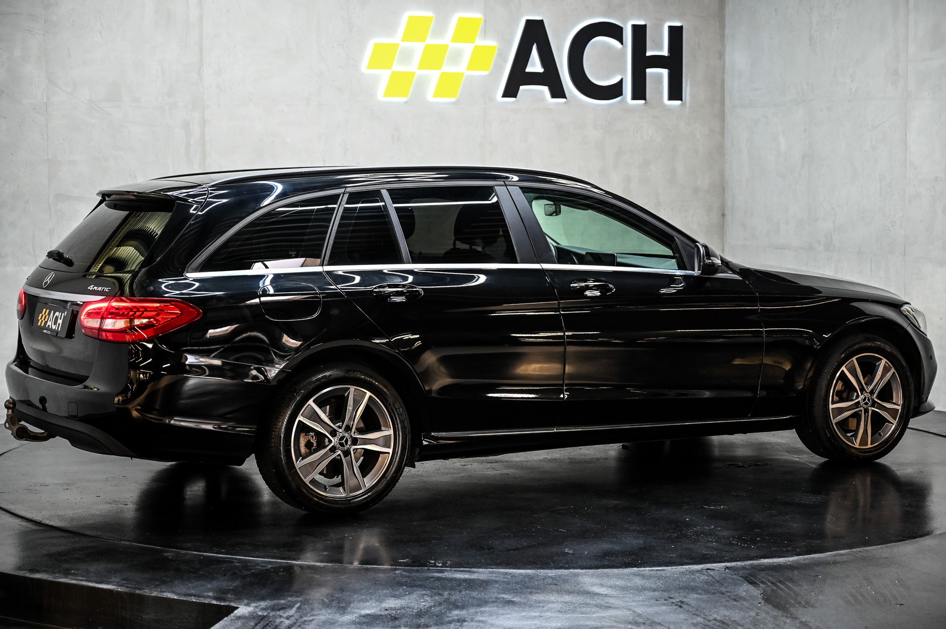 MERCEDES-BENZ C200 4matic T-Modell-image-9