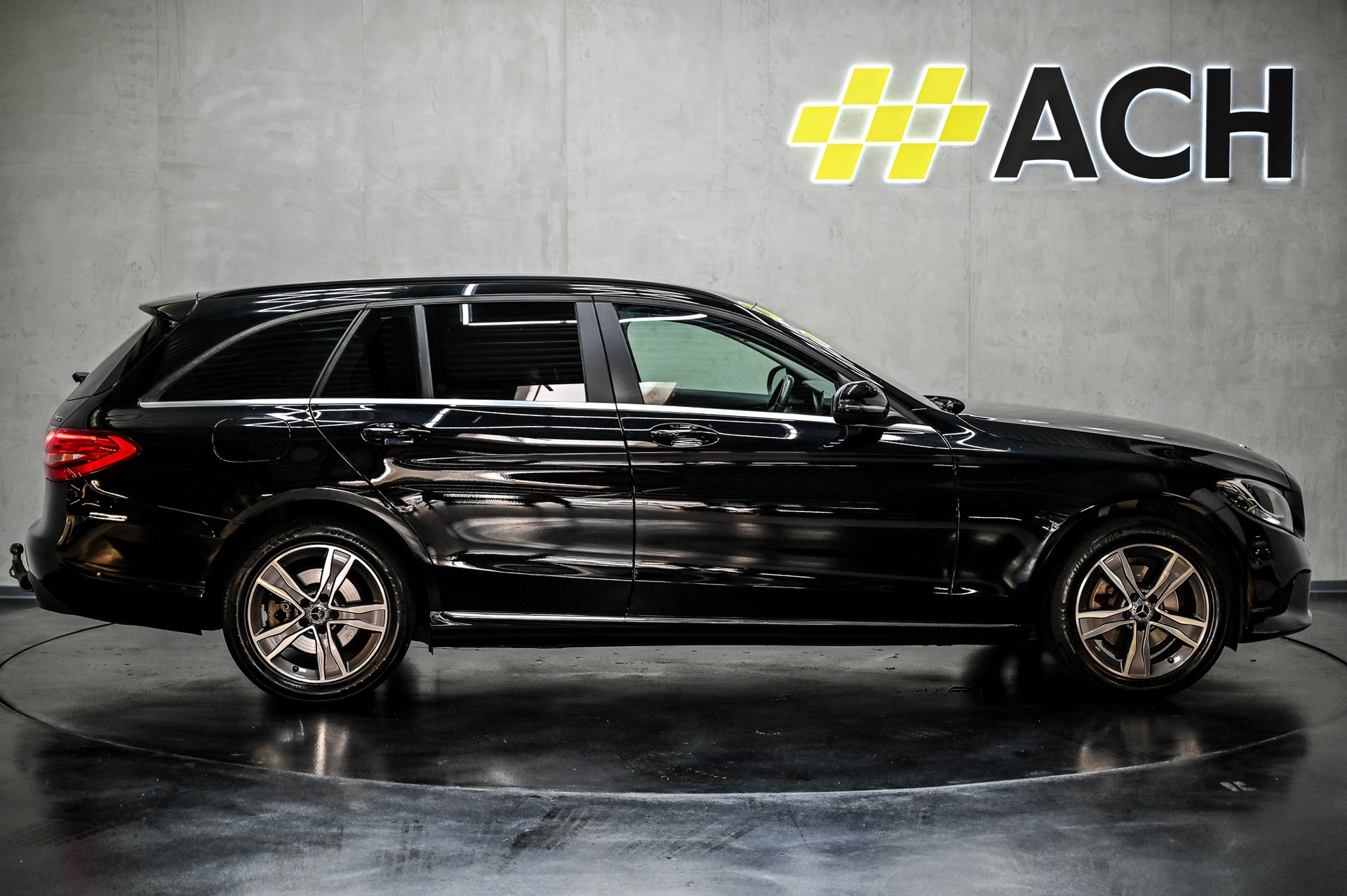 MERCEDES-BENZ C200 4matic T-Modell-image-10