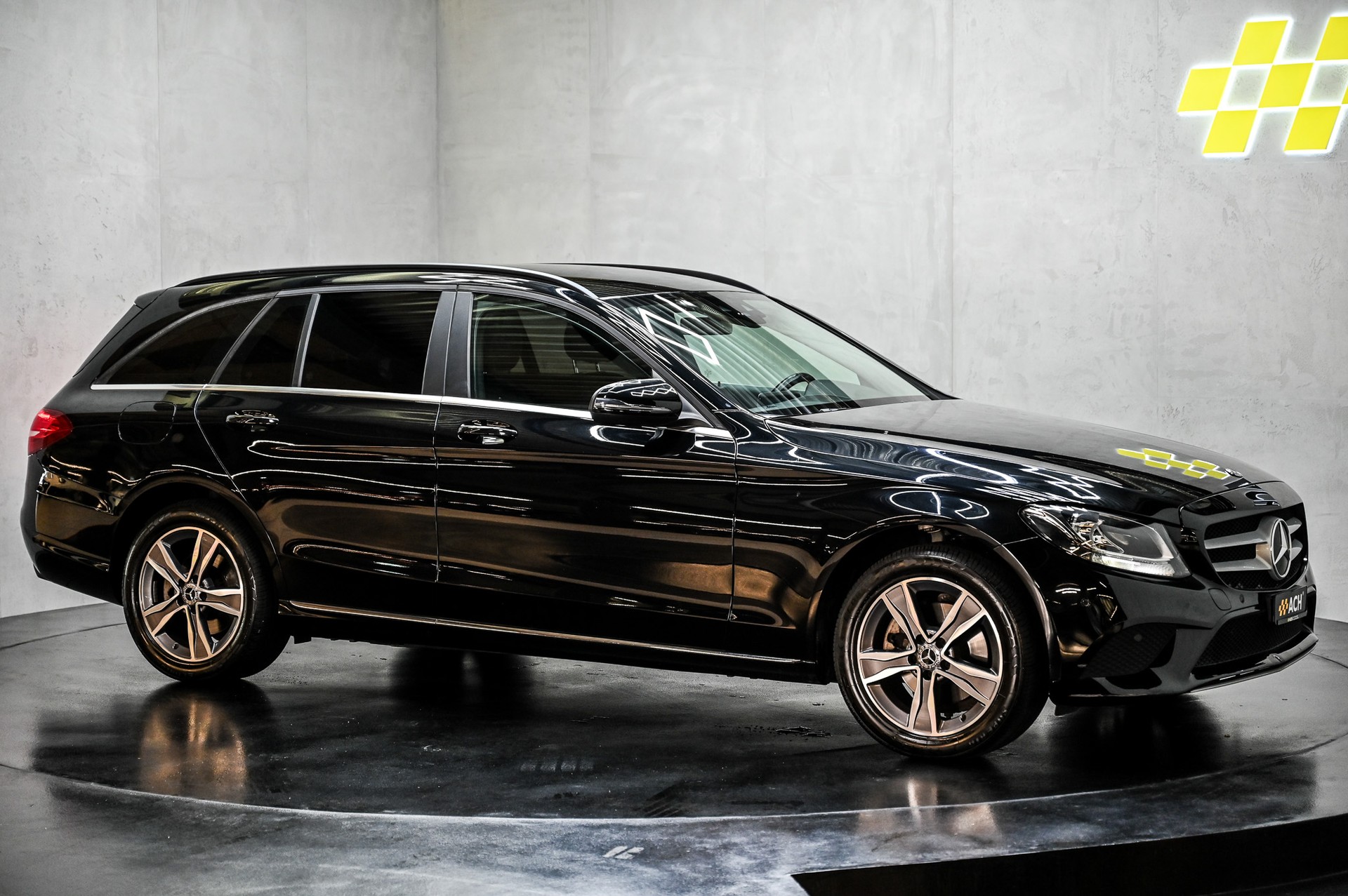 MERCEDES-BENZ C200 4matic T-Modell-image-11