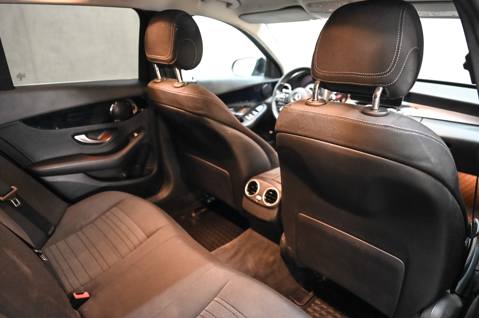 MERCEDES-BENZ C200 4matic T-Modell-image-28