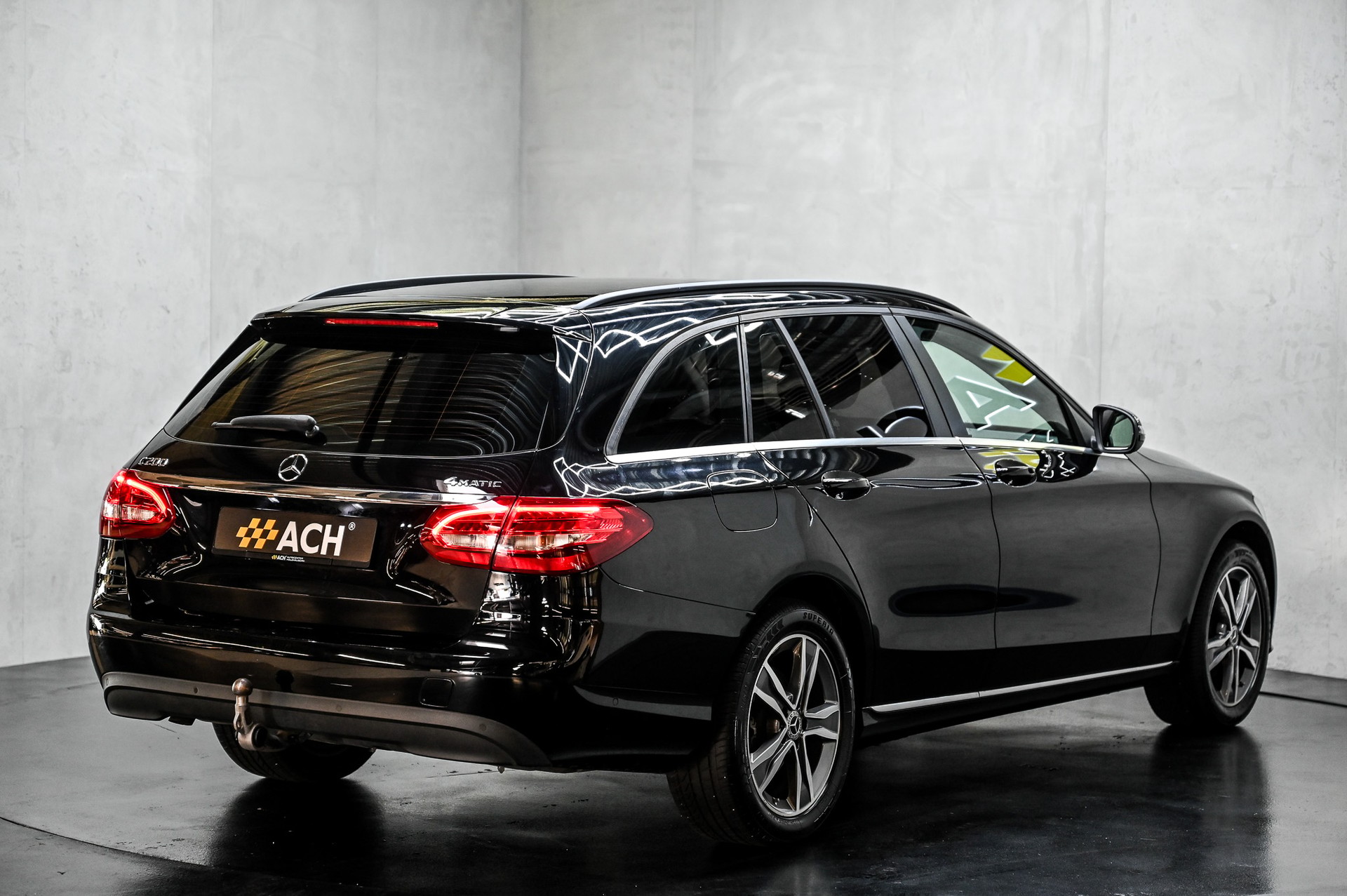 MERCEDES-BENZ C200 4matic T-Modell-image-8