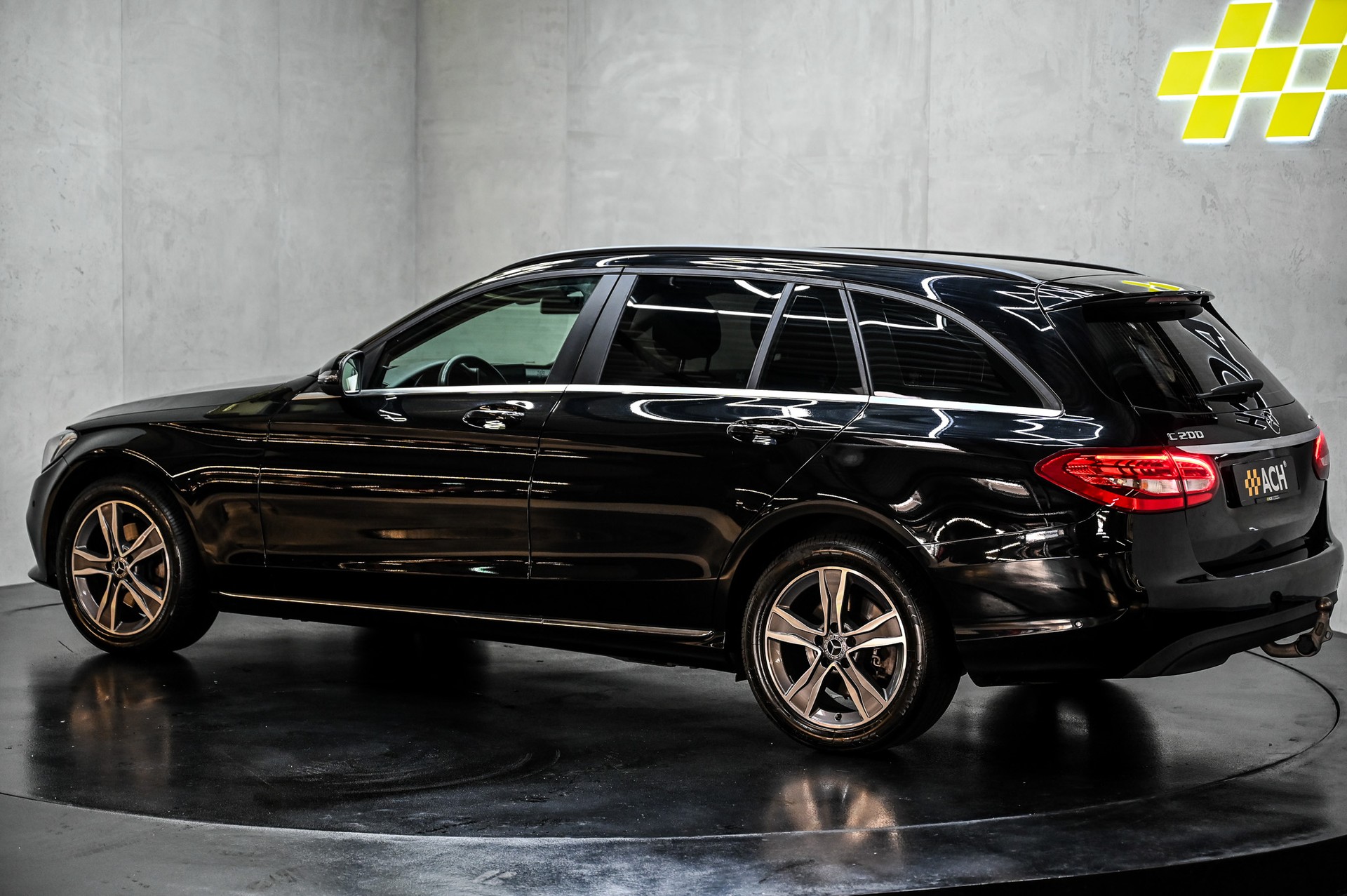 MERCEDES-BENZ C200 4matic T-Modell-image-5