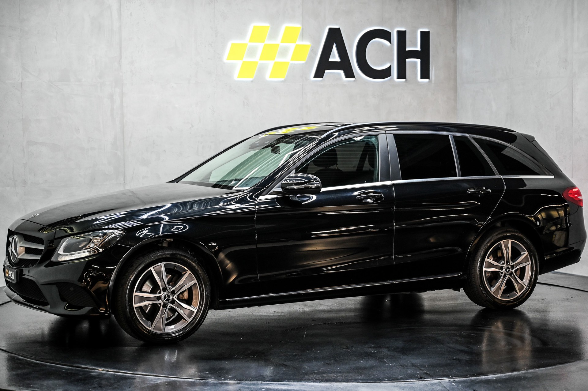 MERCEDES-BENZ C200 4matic T-Modell-image-3