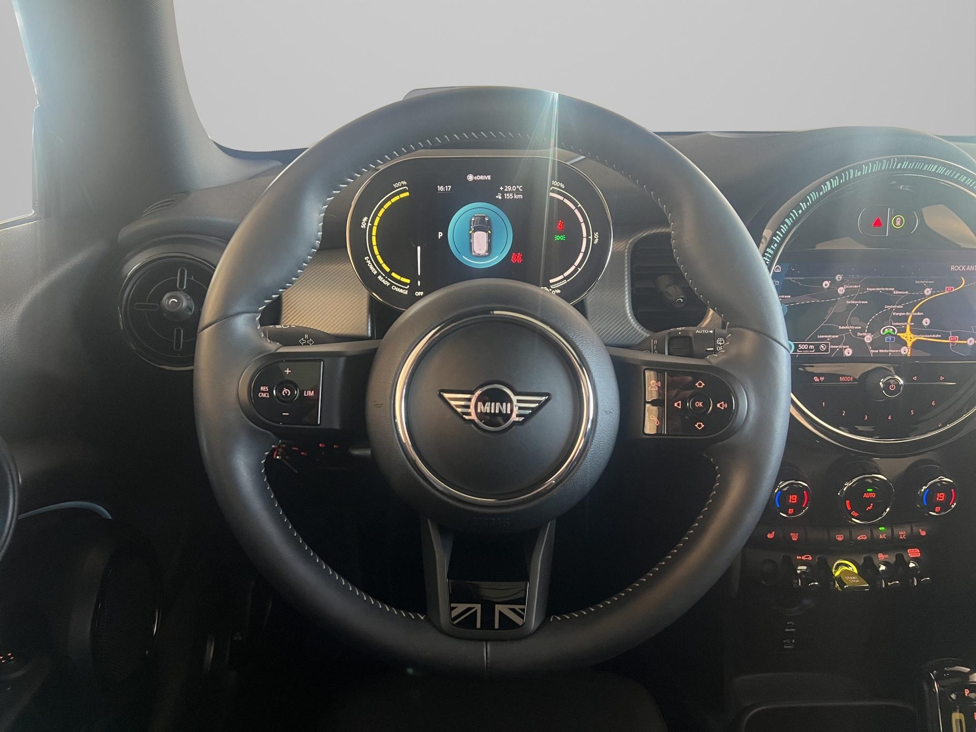 MINI Cooper SE-image-13