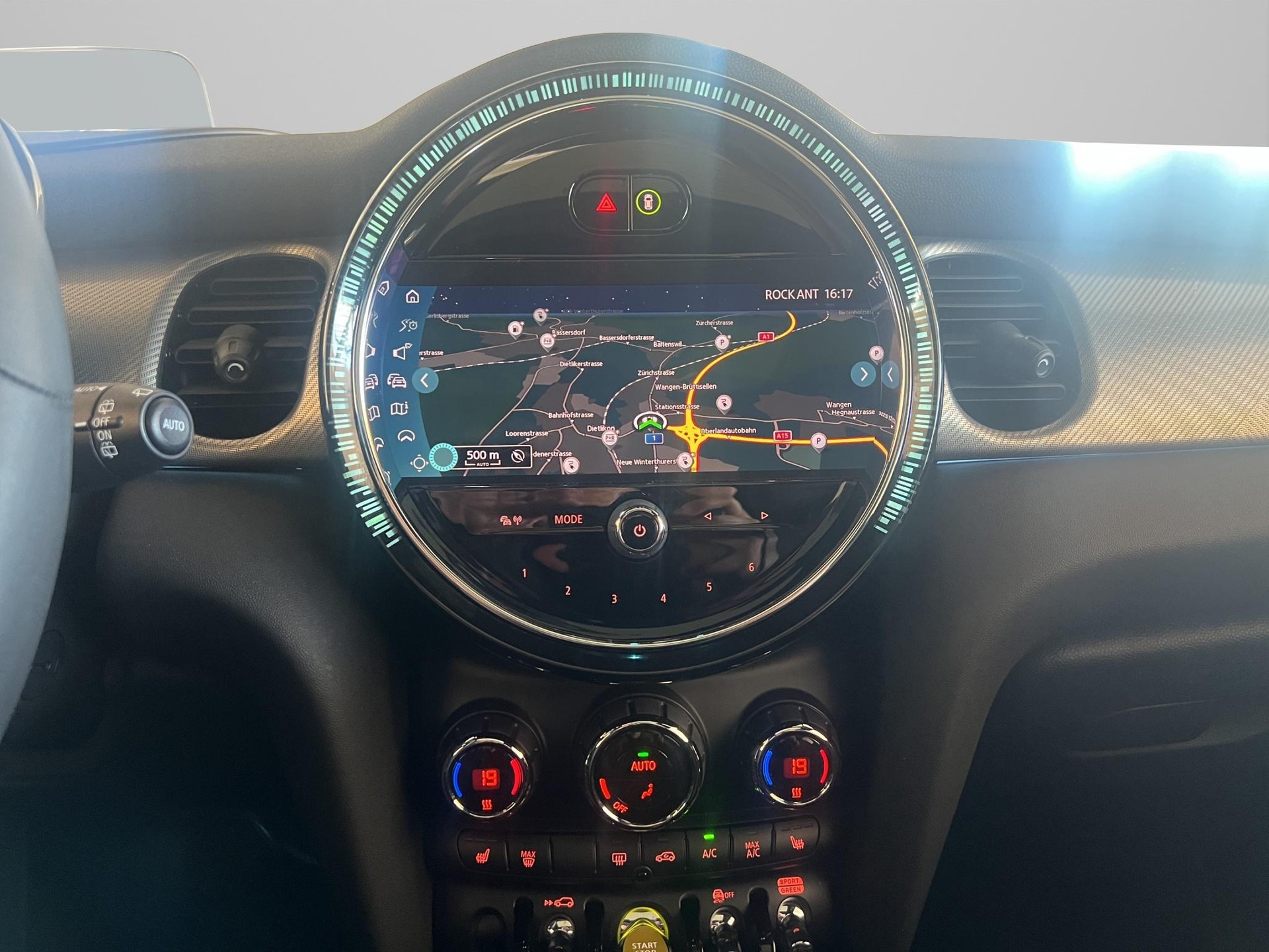 MINI Cooper SE-image-14