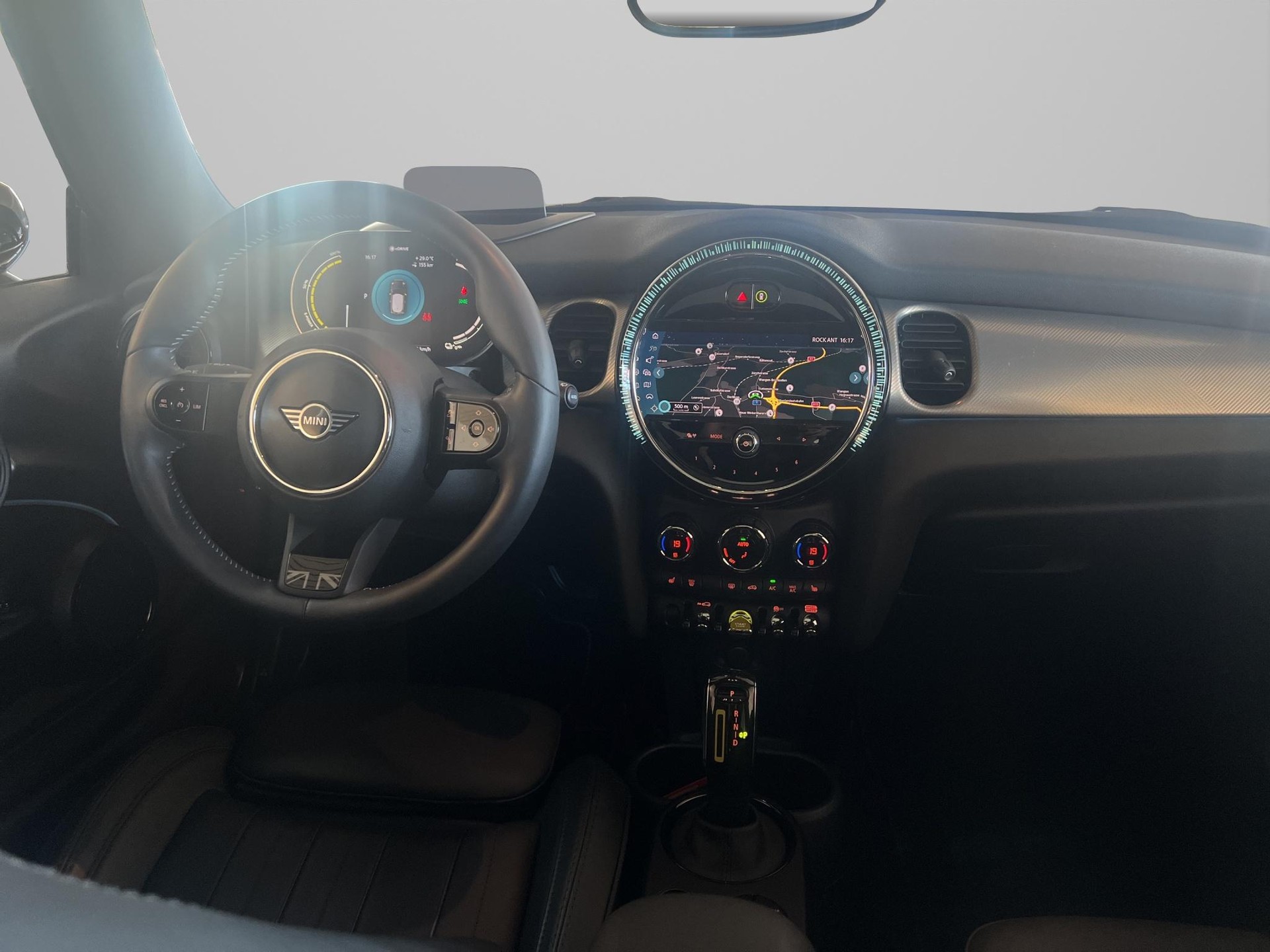 MINI Cooper SE-image-12