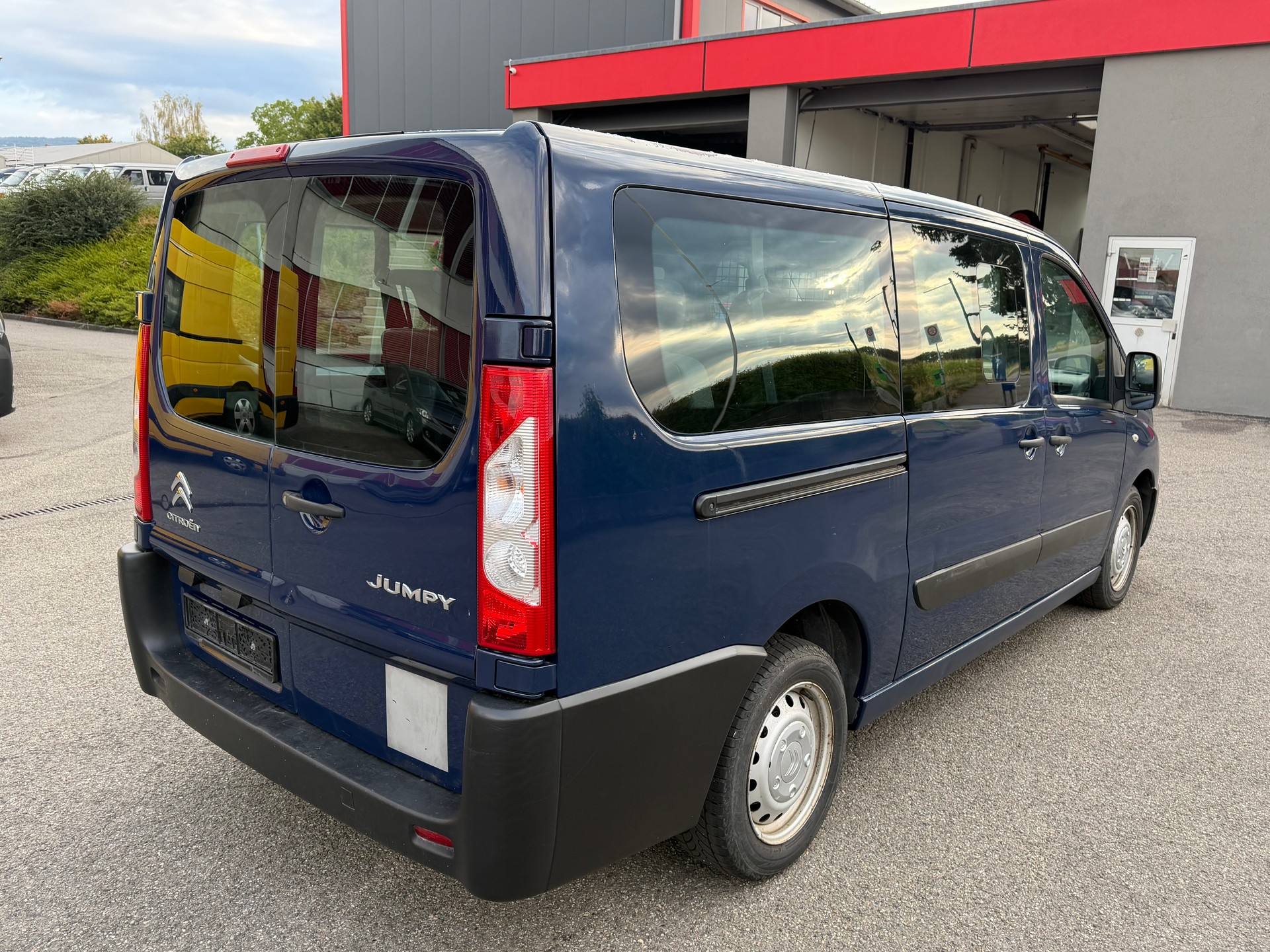 CITROEN Jumpy 2.0 HDi L2H1 Attraction-image-1