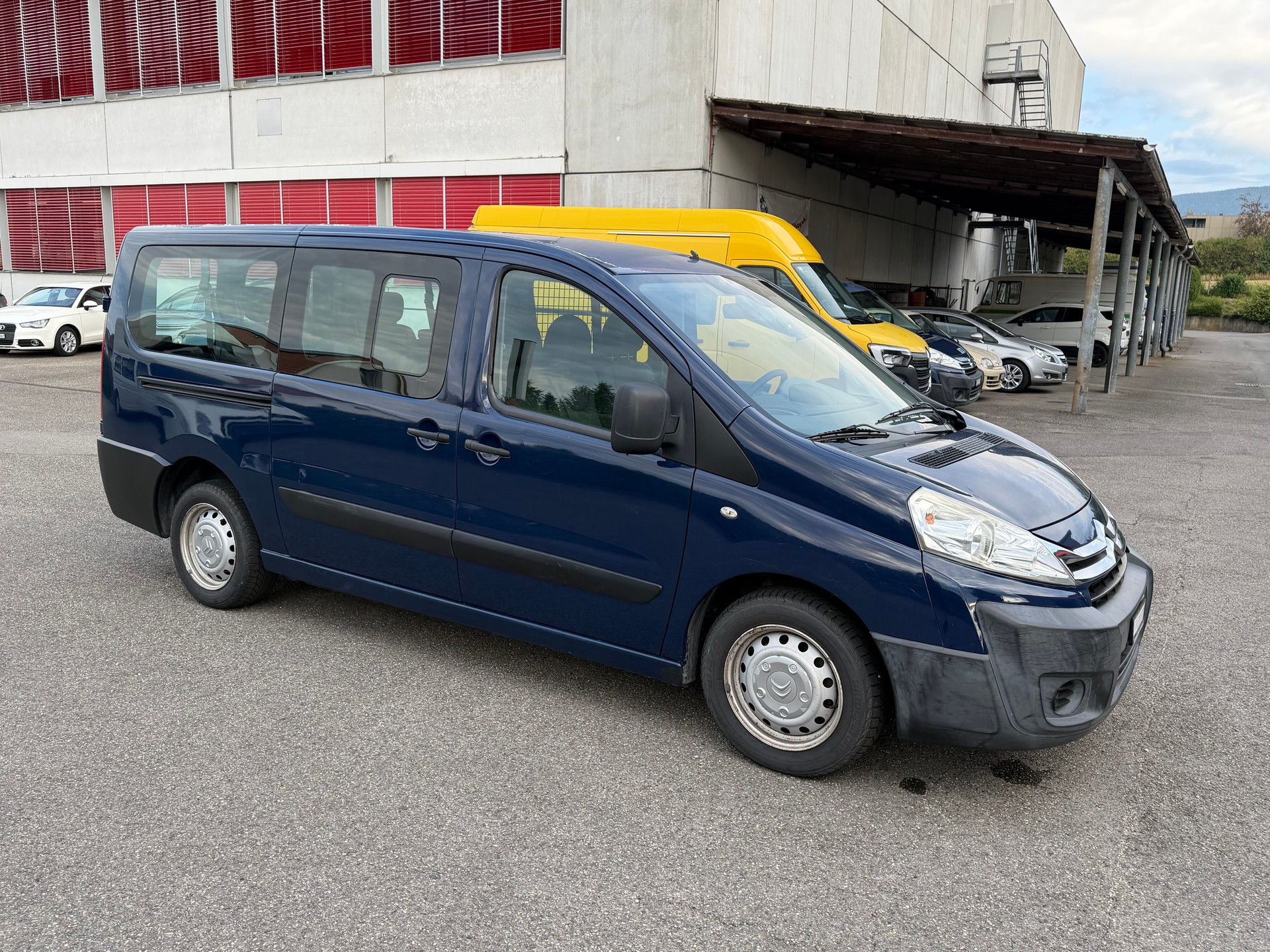 CITROEN Jumpy 2.0 HDi L2H1 Attraction-image-0