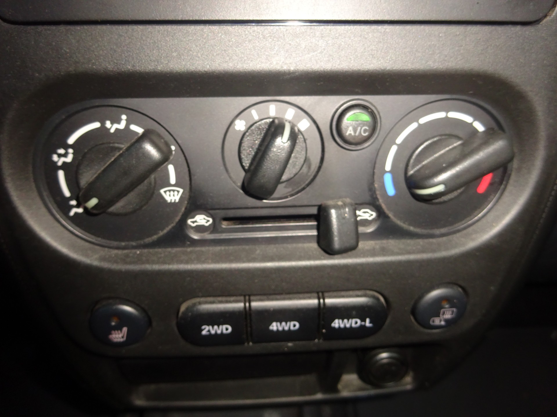 SUZUKI Jimny 1.5 Turbodiesel GL Top Special Edition - 86PS - MFK 8.2026-image-8