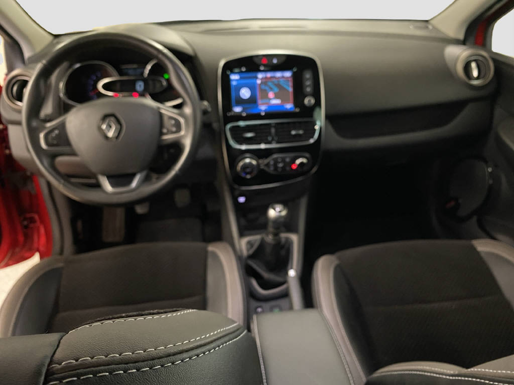 RENAULT Clio 1.2 TCe 120 PS Swiss Edition S/S-image-10
