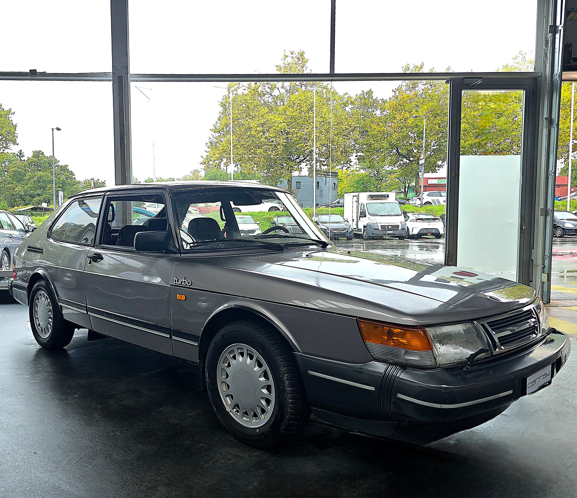 SAAB 900 2.0 turbo 16-image-9