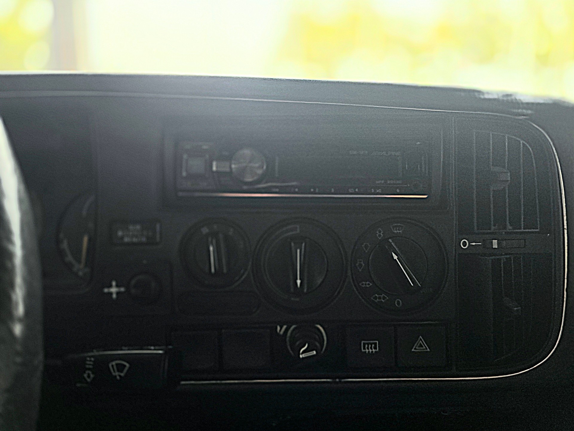 SAAB 900 2.0 turbo 16-image-15