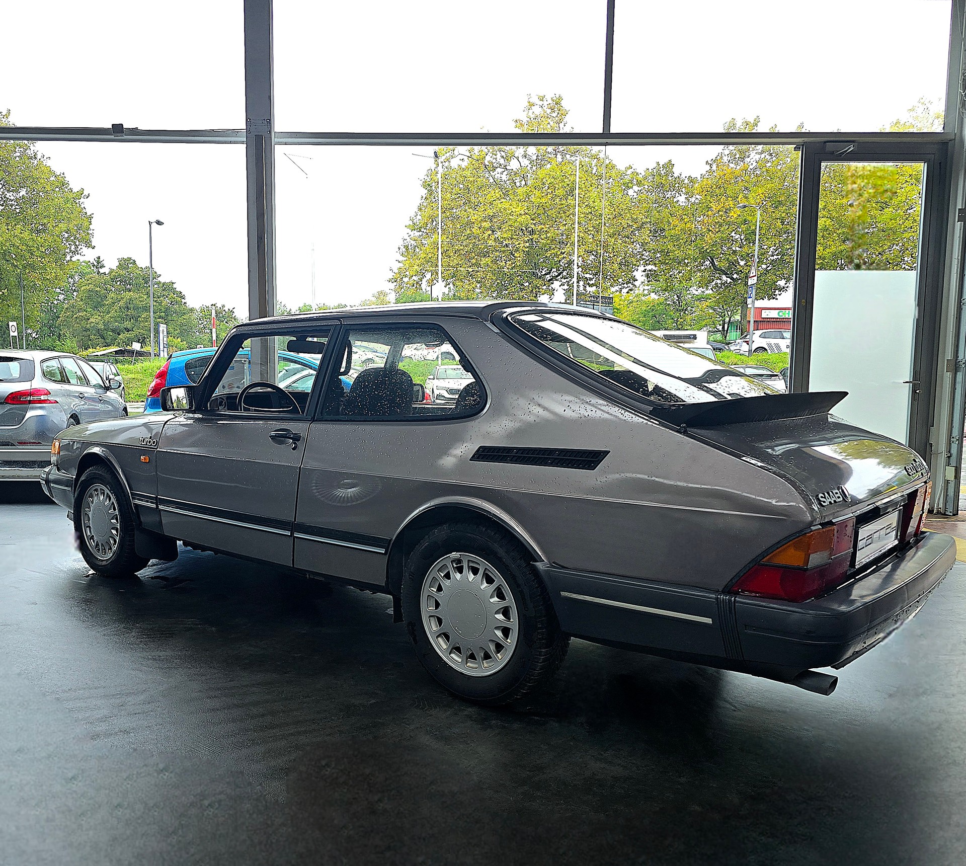 SAAB 900 2.0 turbo 16-image-3