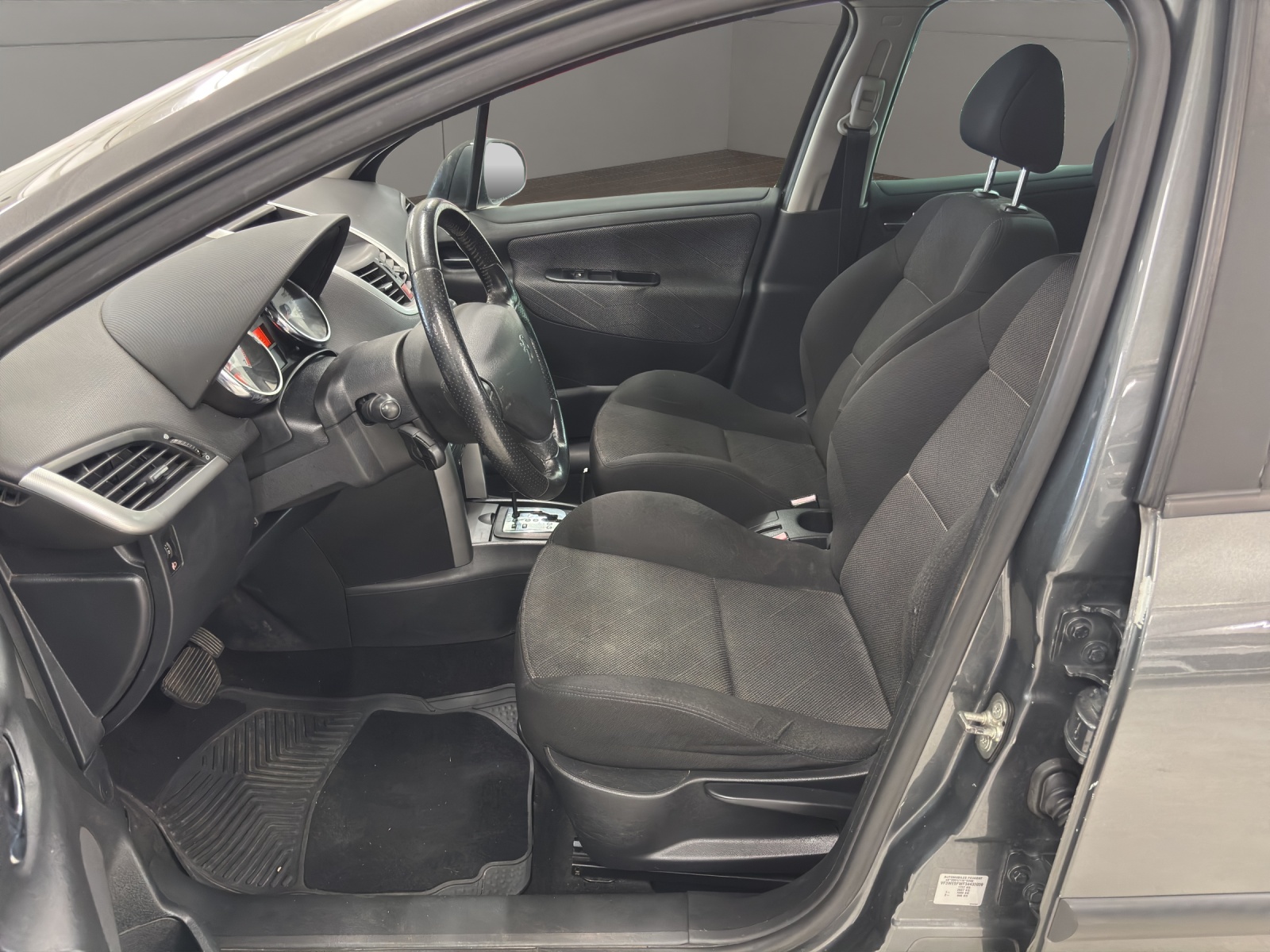 PEUGEOT 207 SW 1.6 16V Trendy Automatic-image-8